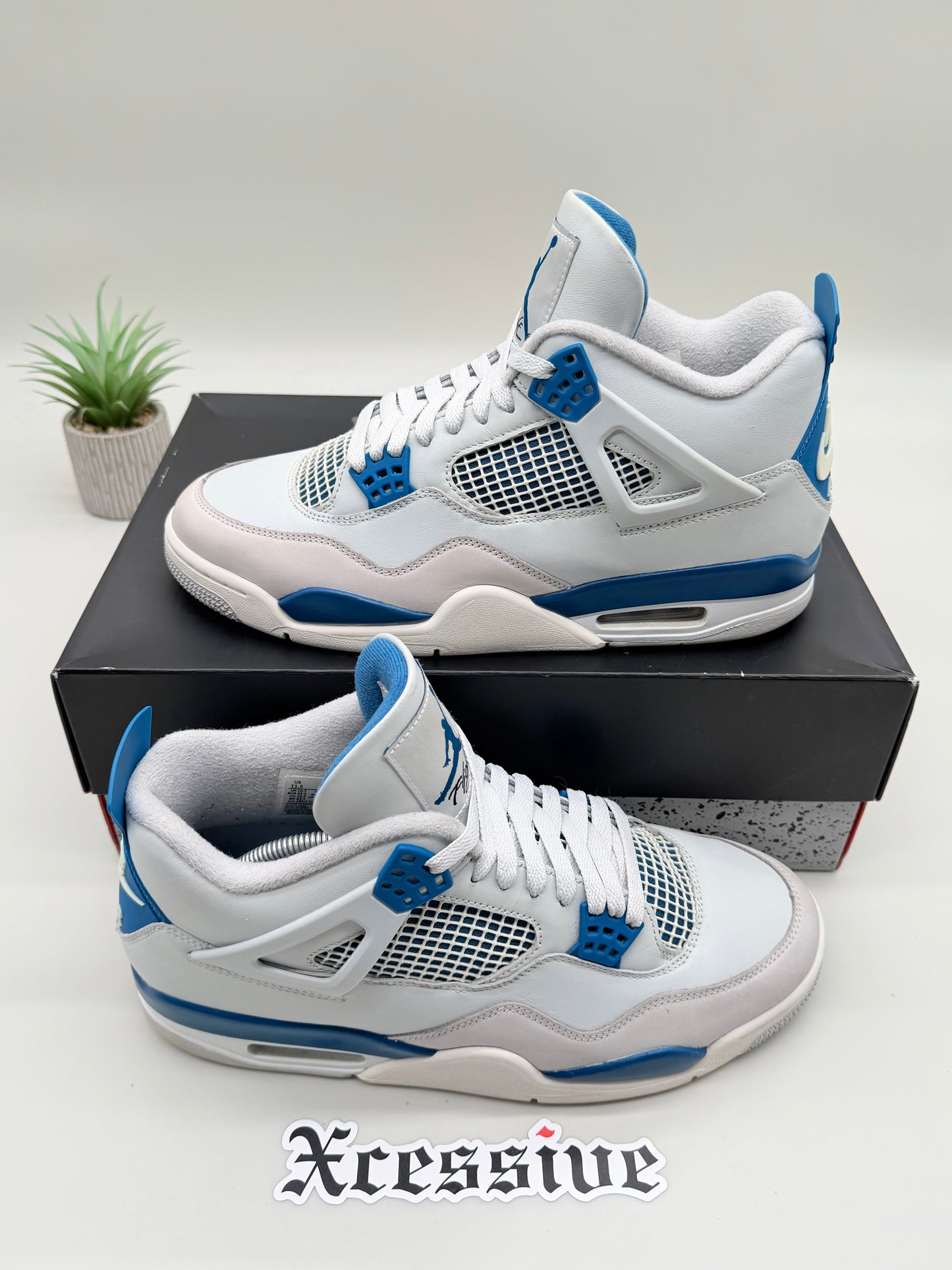 Jordan 4 Military Blue