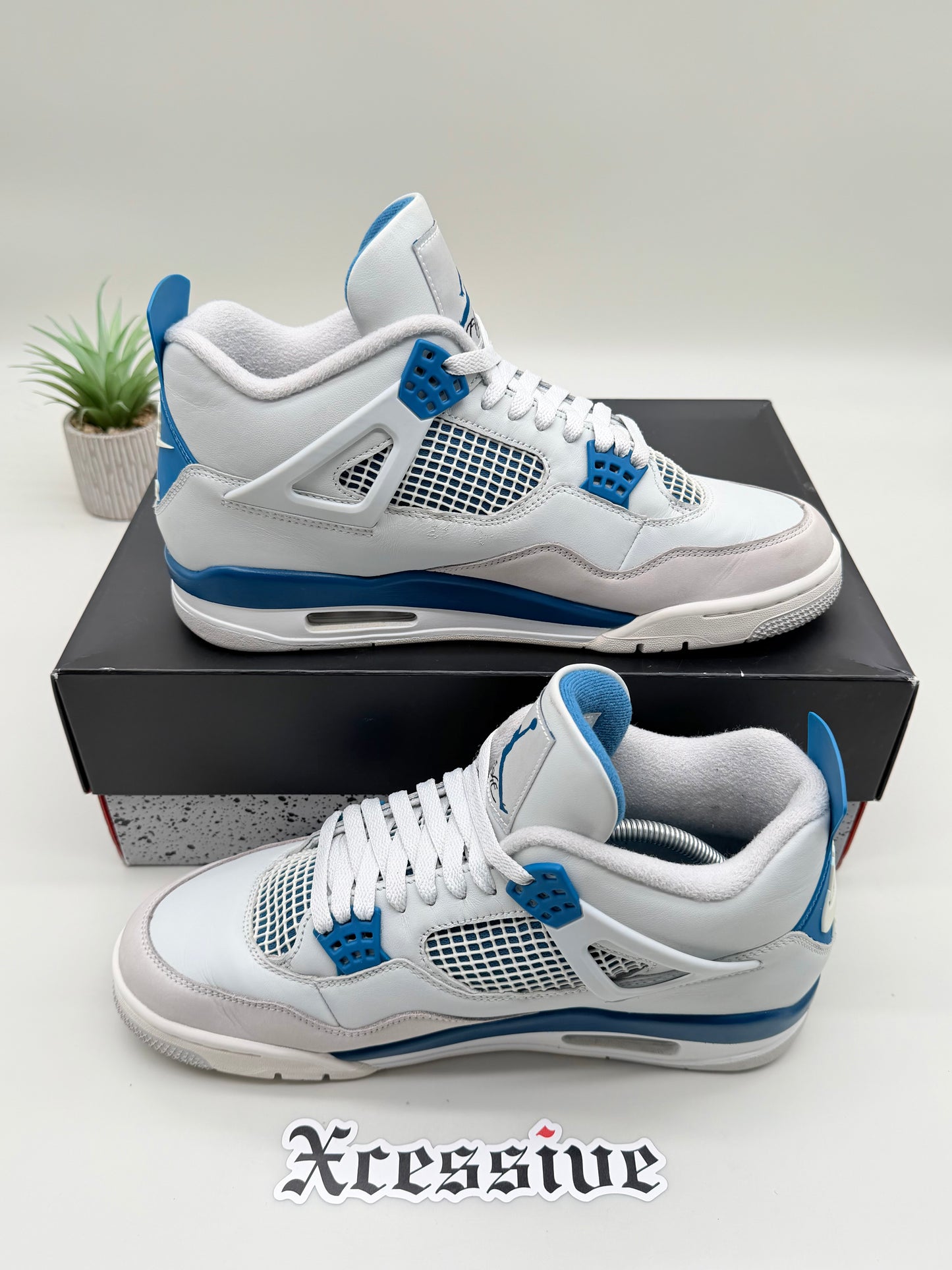 Jordan 4 Military Blue