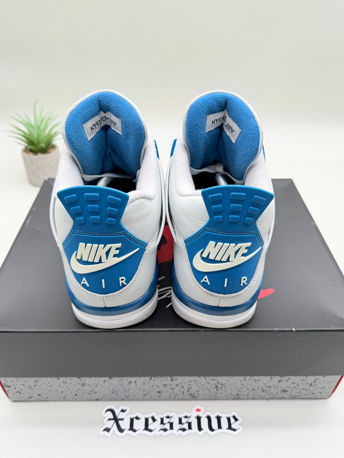Jordan 4 Military Blue