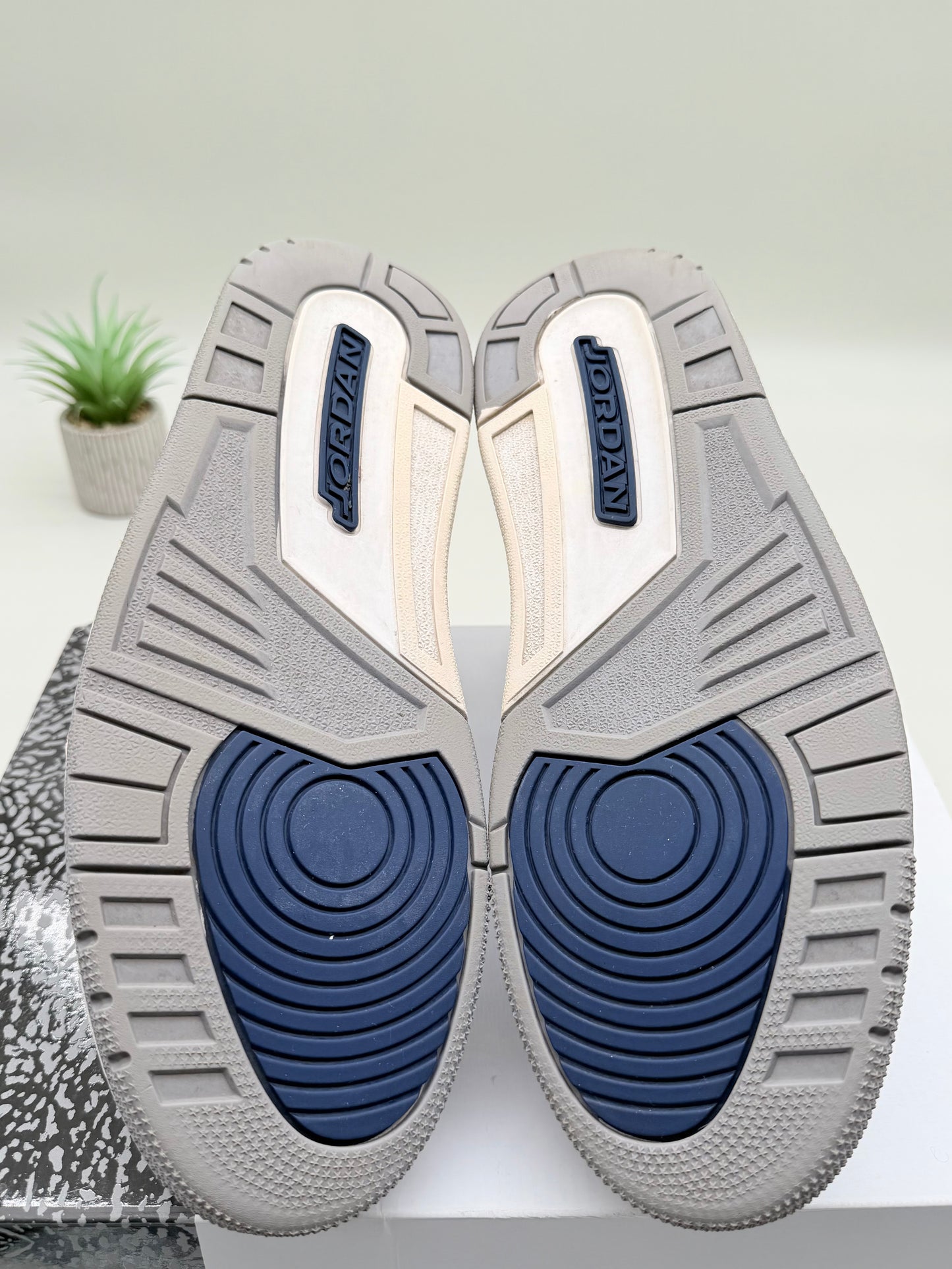 Jordan 3 Midnight Navy