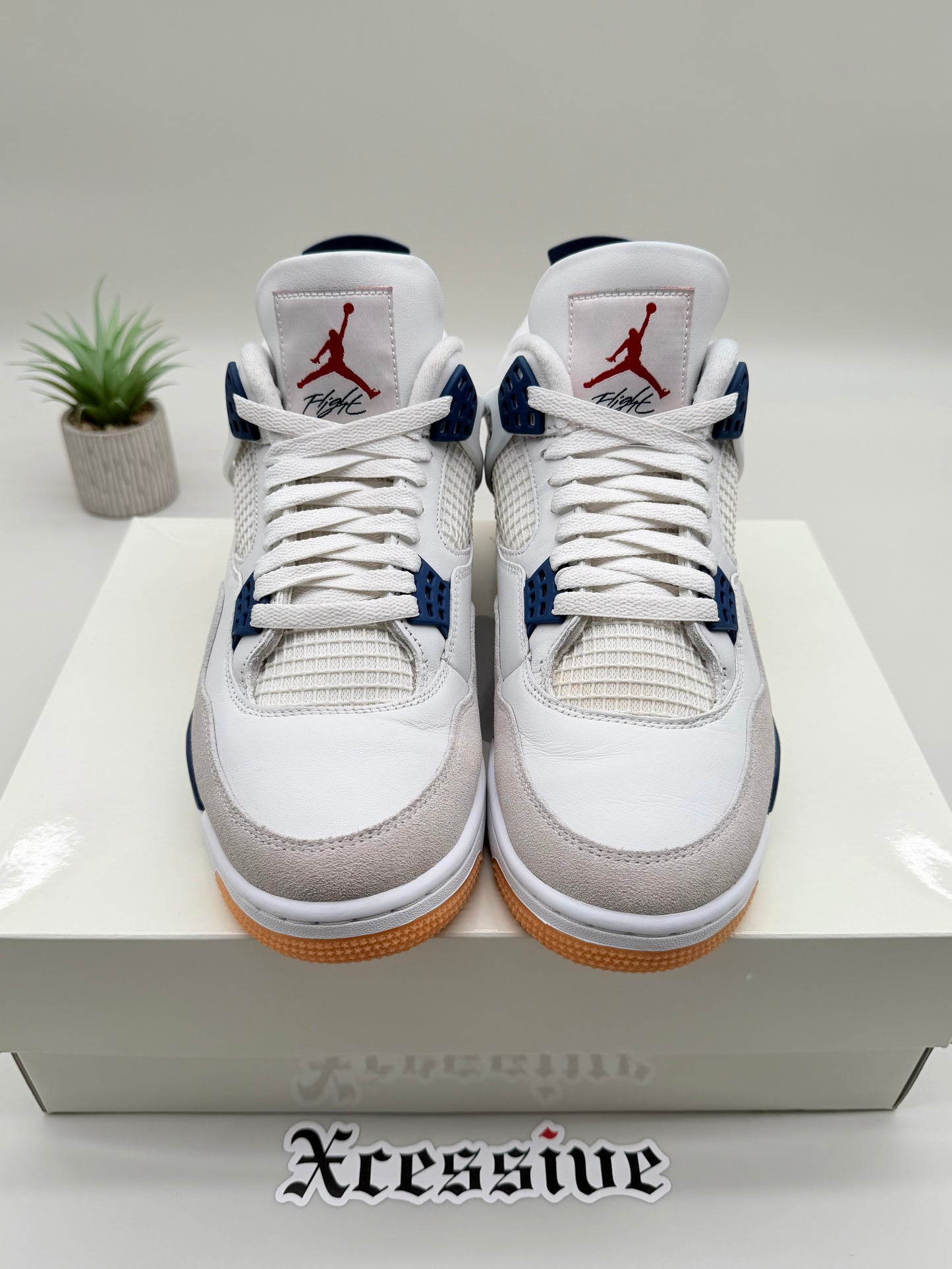 Jordan 4 SB Navy