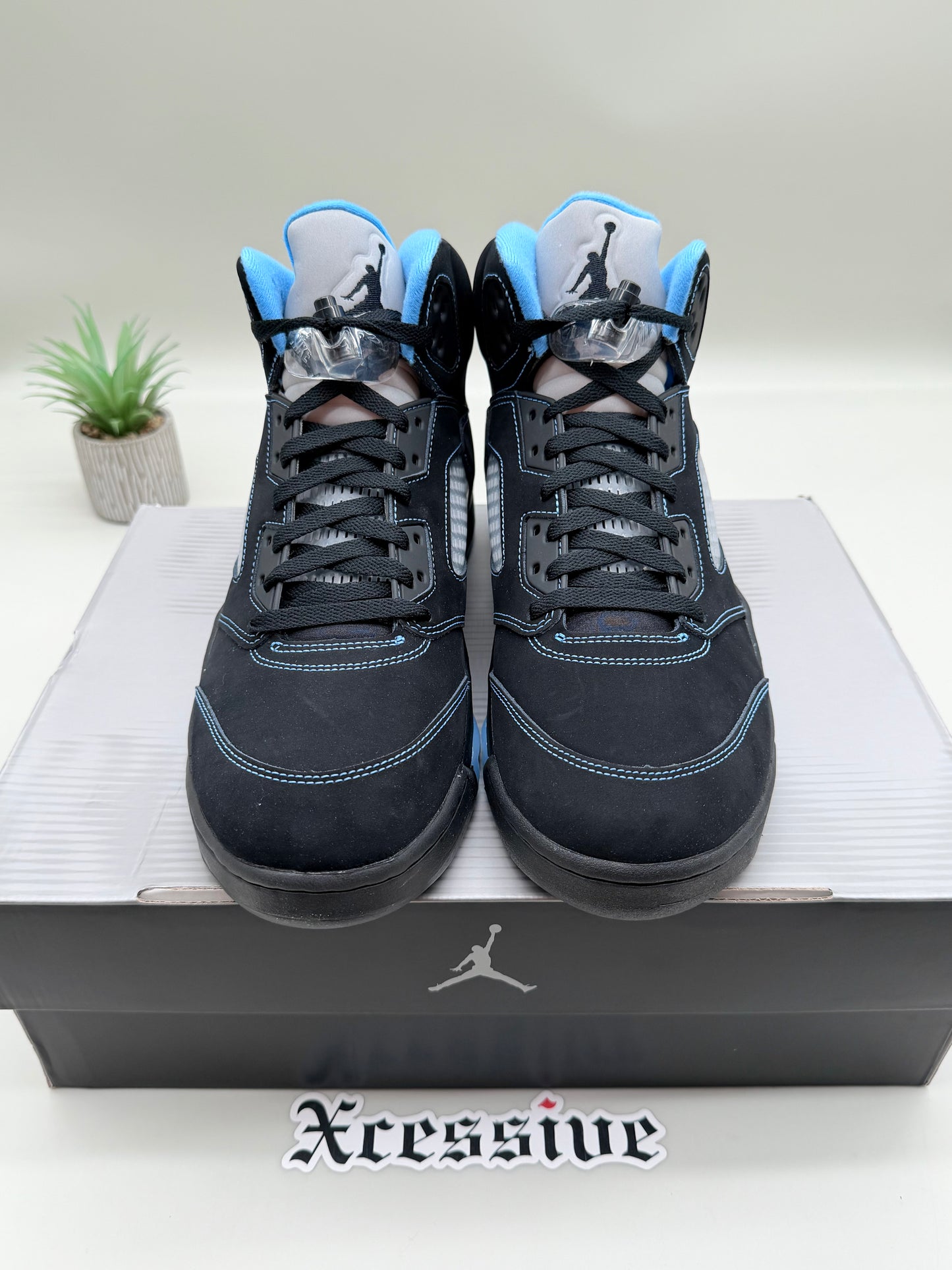 Jordan 5 Black University Blue