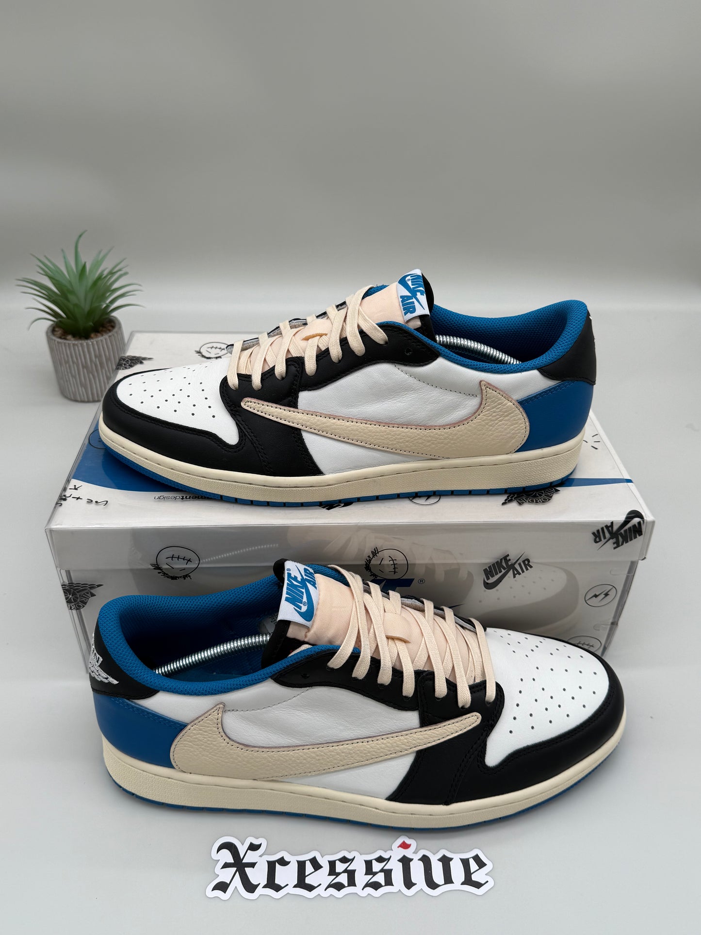 Jordan 1 Low Travis Scott Fragment