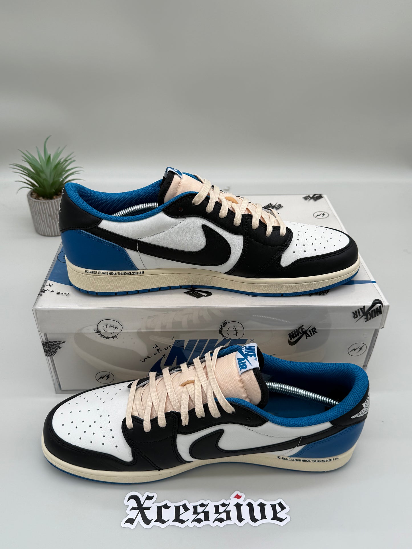 Jordan 1 Low Travis Scott Fragment