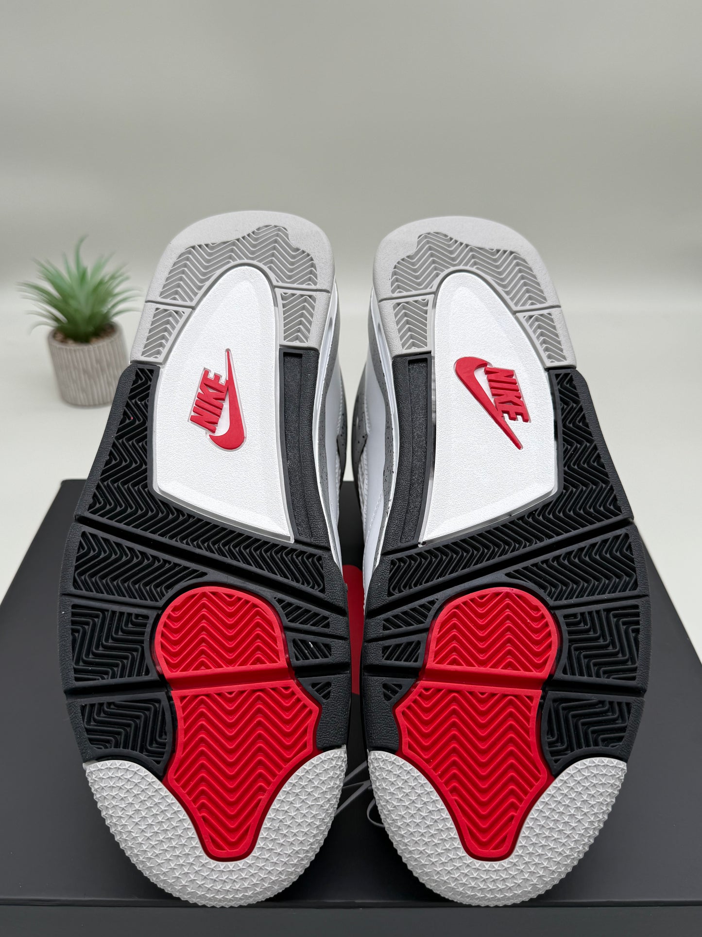 Jordan 4 White Cement