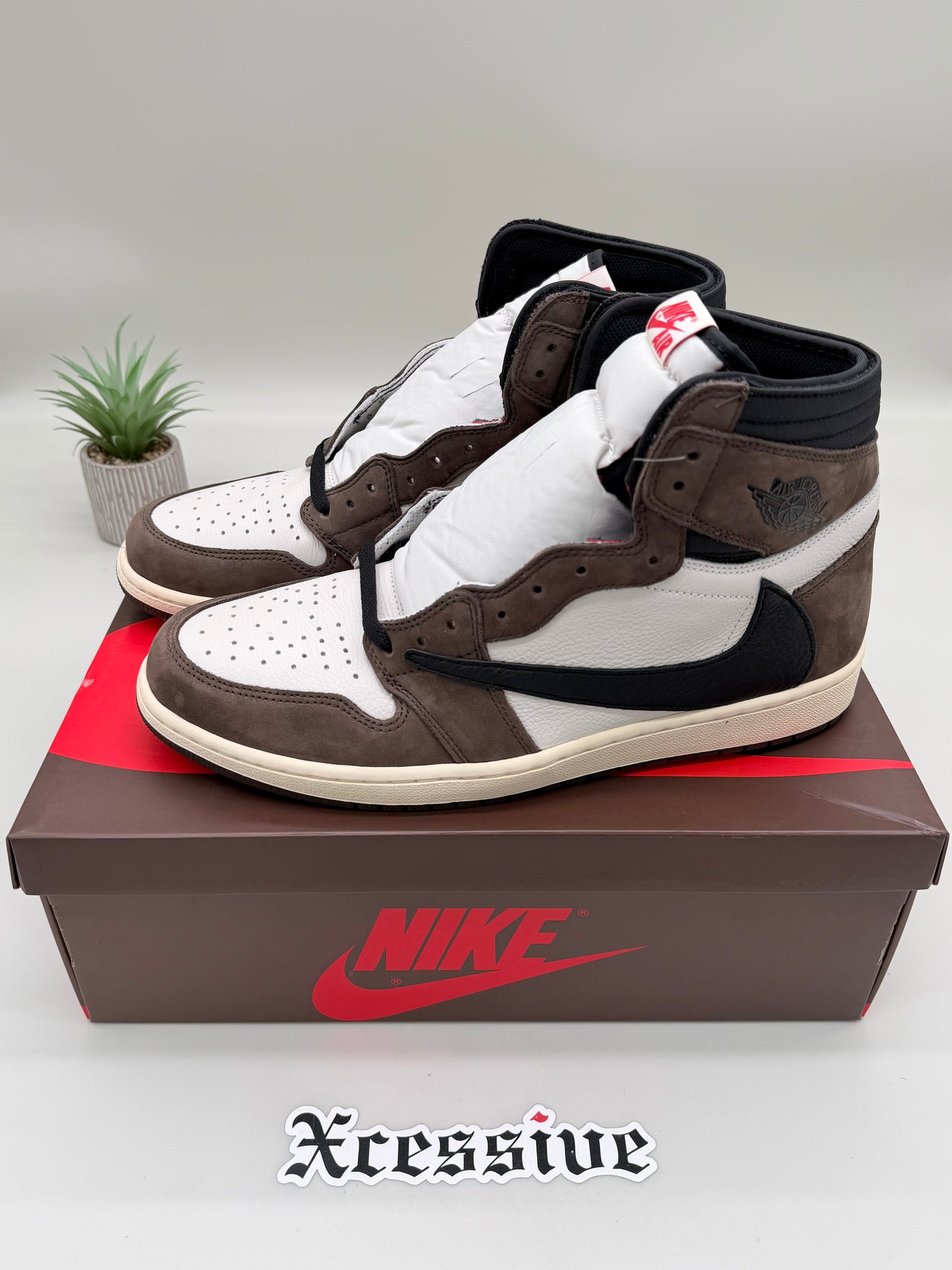 Jordan 1 Travis Scott Mocha