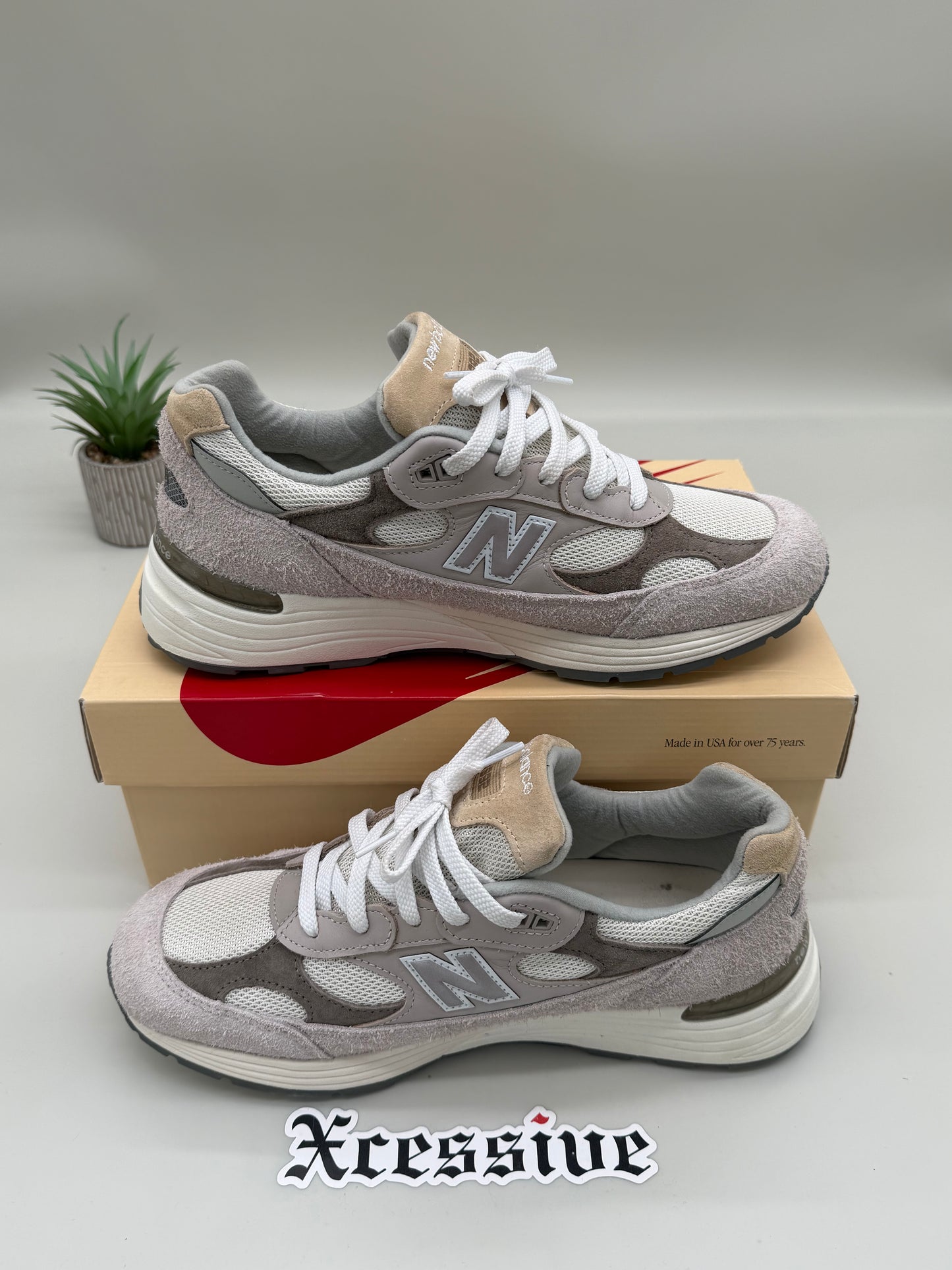 New Balance 992 Mushroom