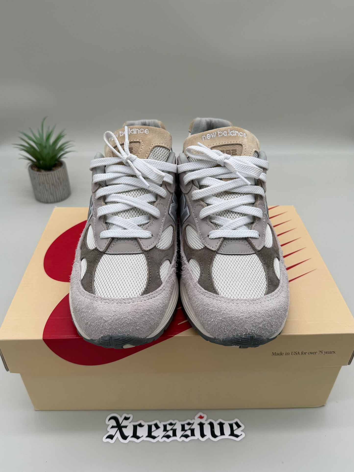 New Balance 992 Mushroom