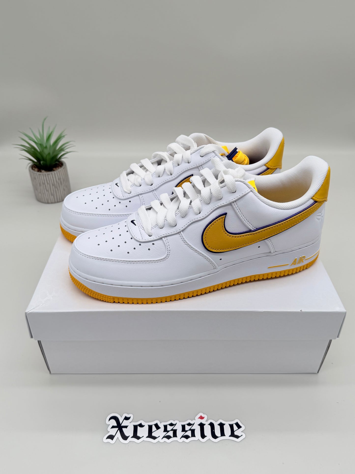 Nike Air Force 1 Kobe Lakers Home