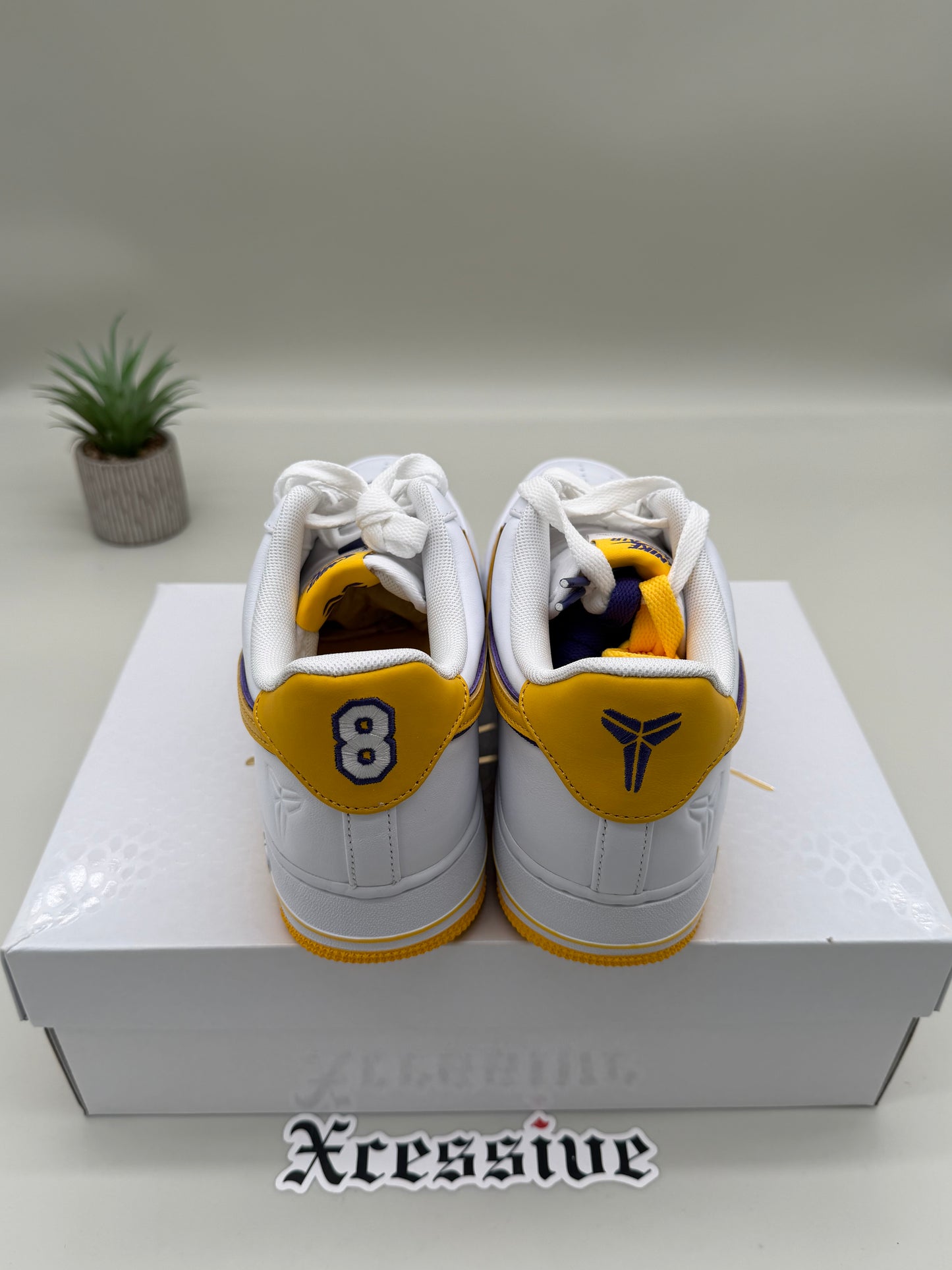 Nike Air Force 1 Kobe Lakers Home