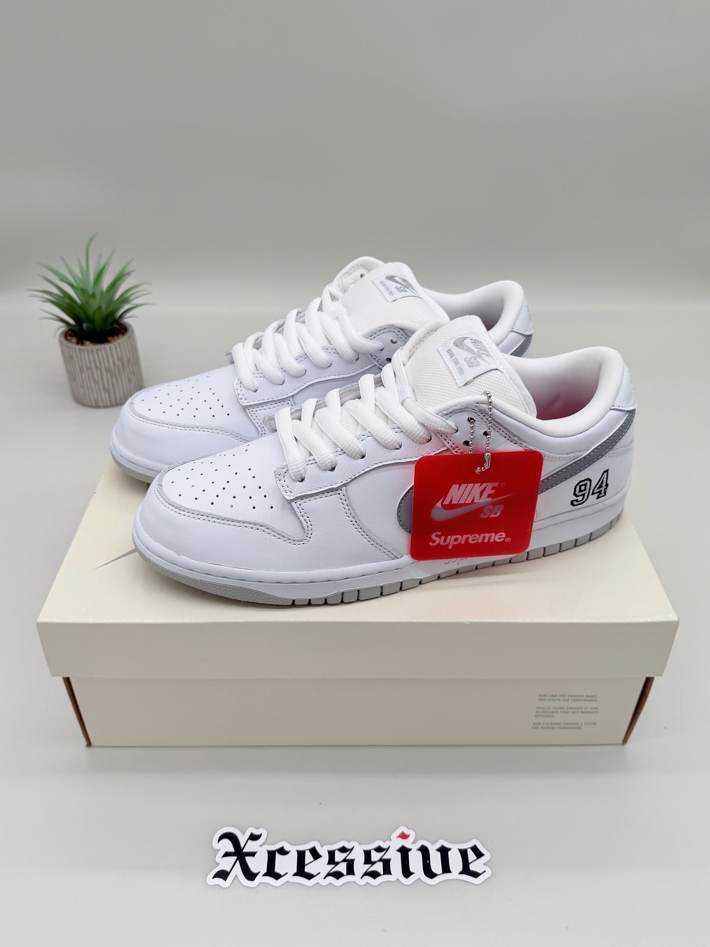 Nike SB Dunk Low Supreme White