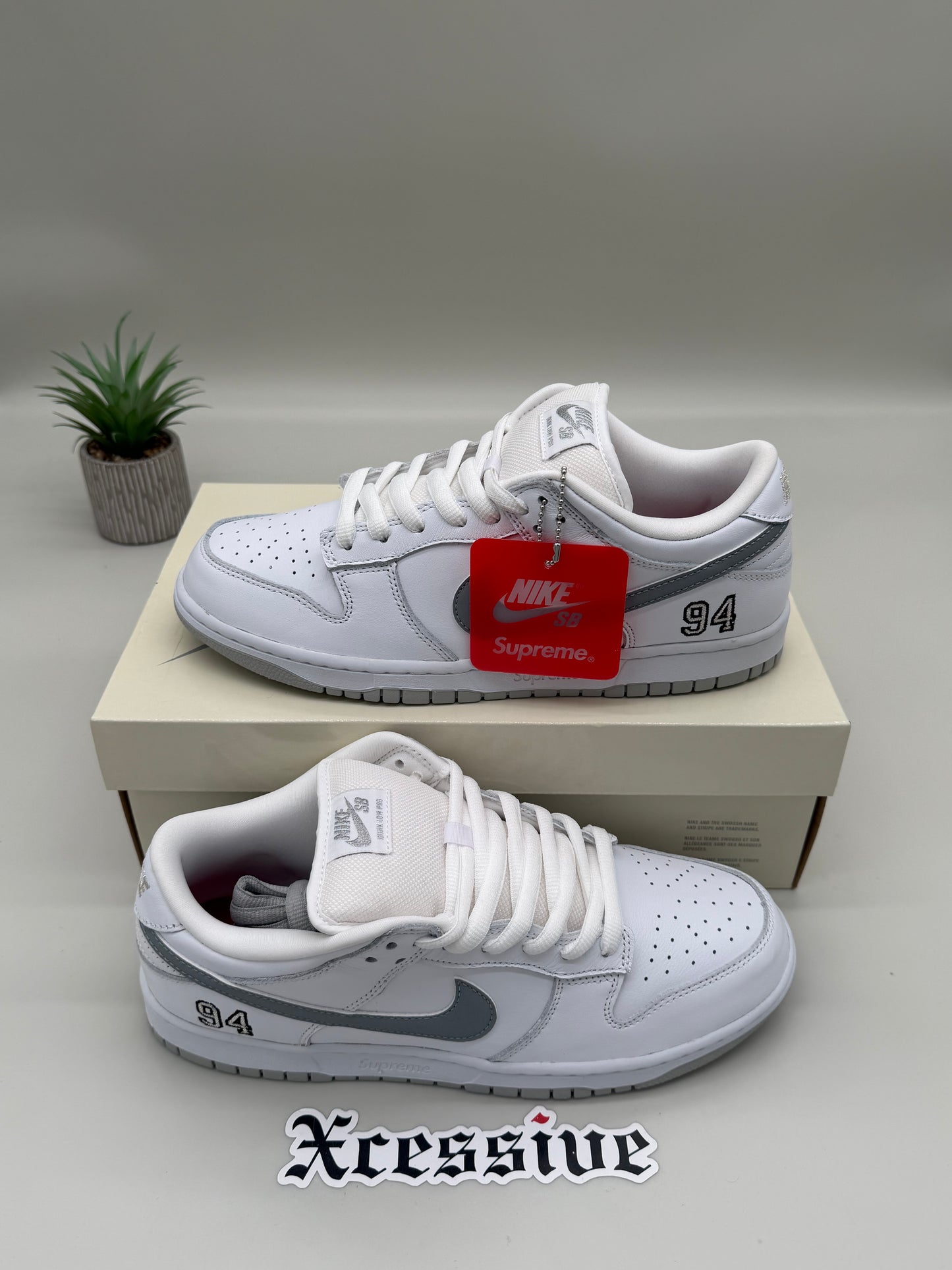 Nike SB Dunk Low Supreme White