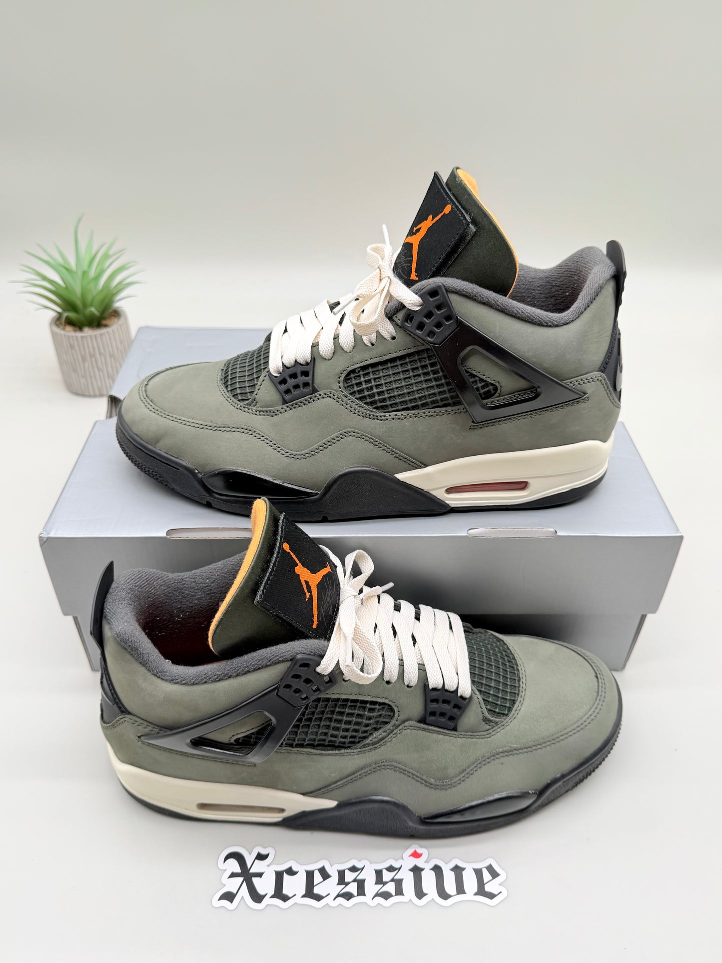 Jordan 4 Undefeated
