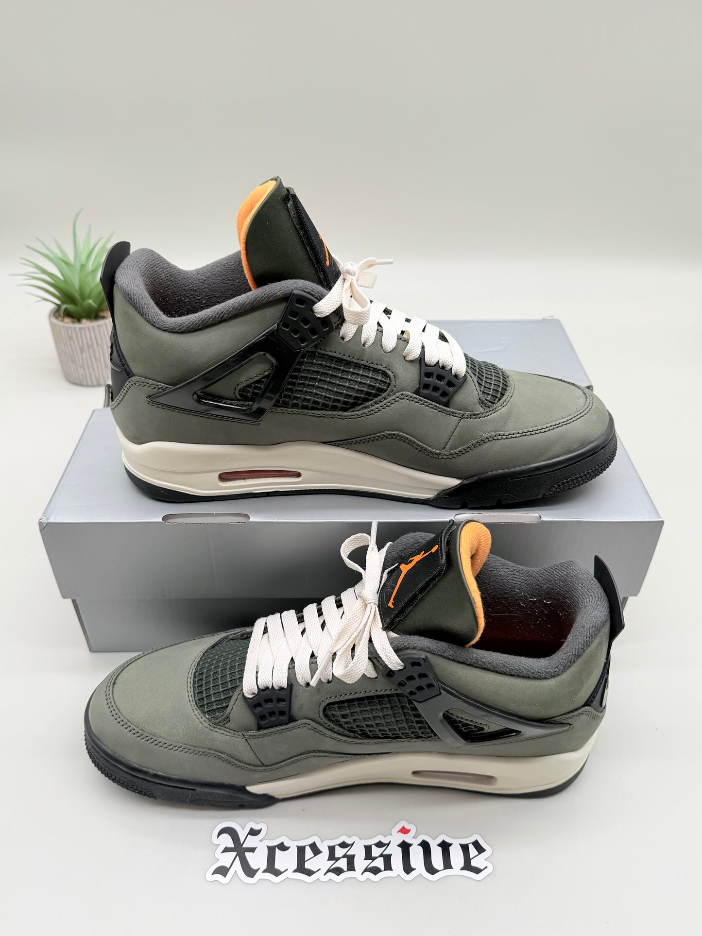 Jordan 4 Undefeated