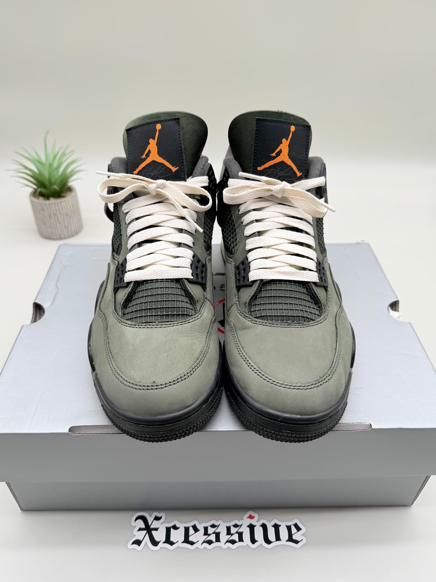 Jordan 4 Undefeated