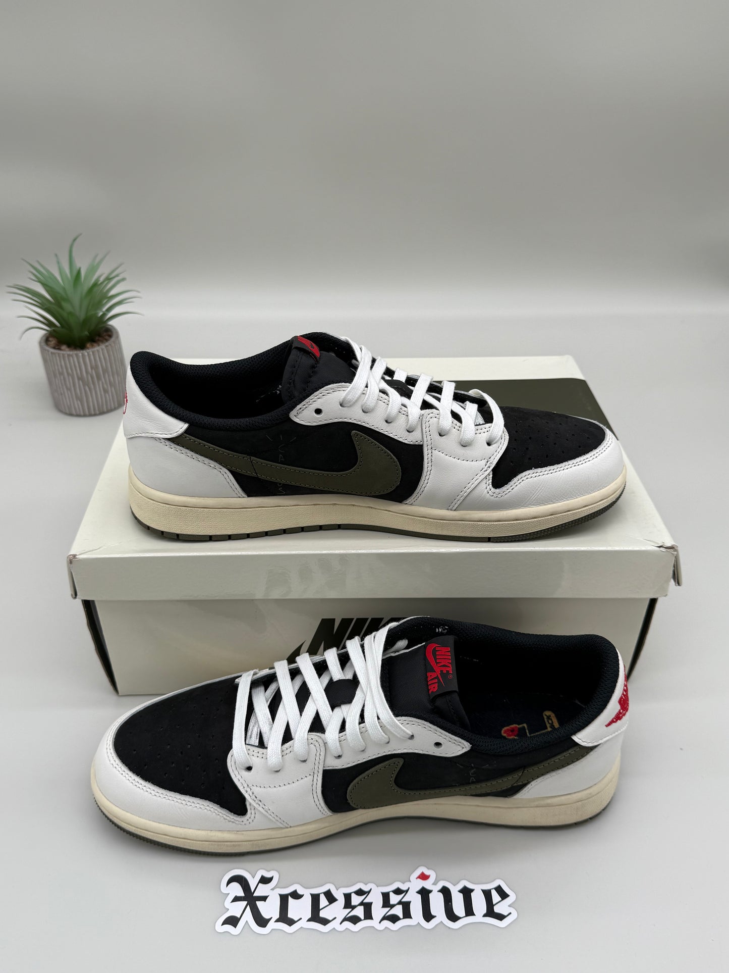 Jordan 1 Low Travis Scott Olive