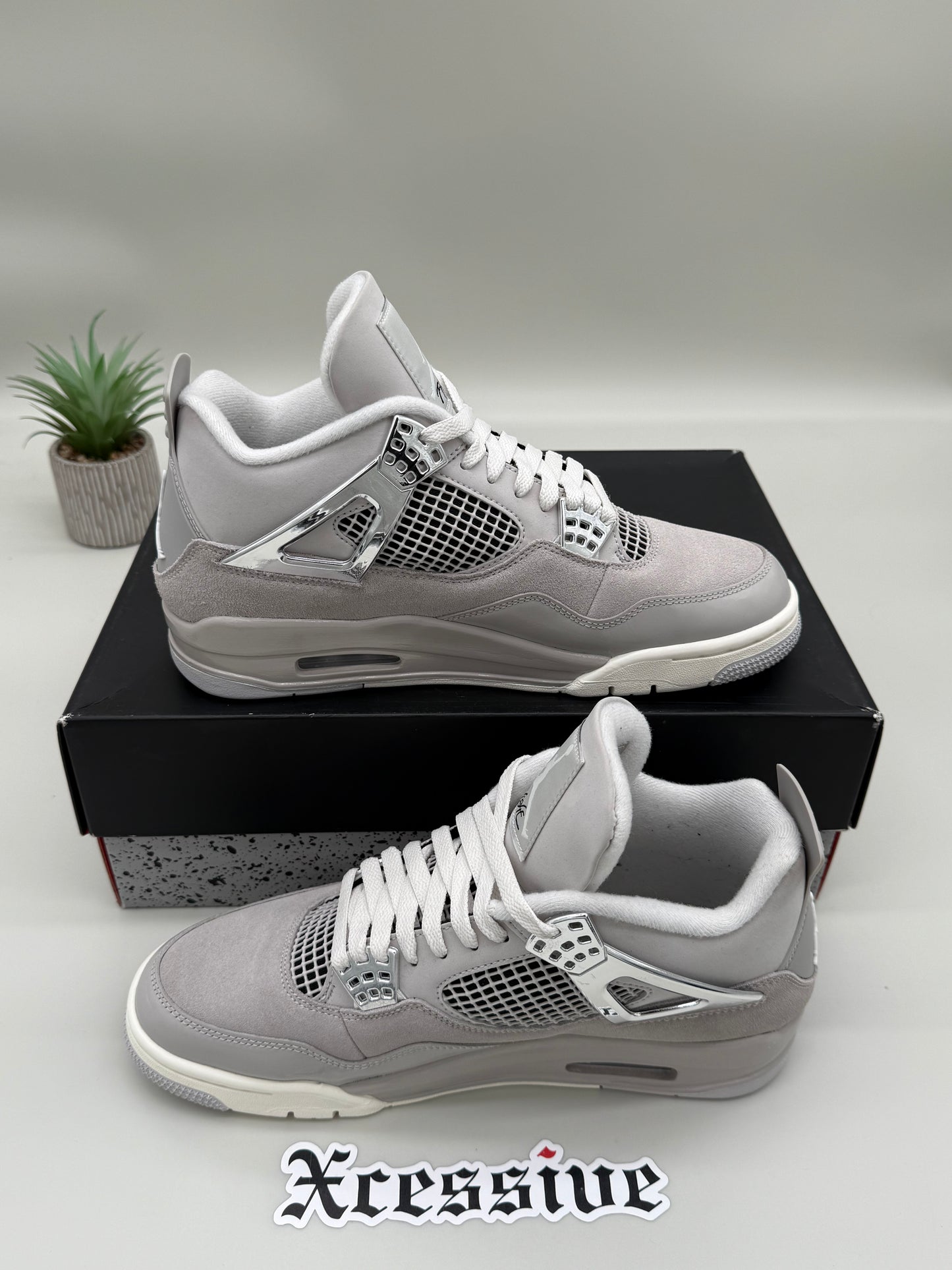 Jordan 4 Frozen Moments