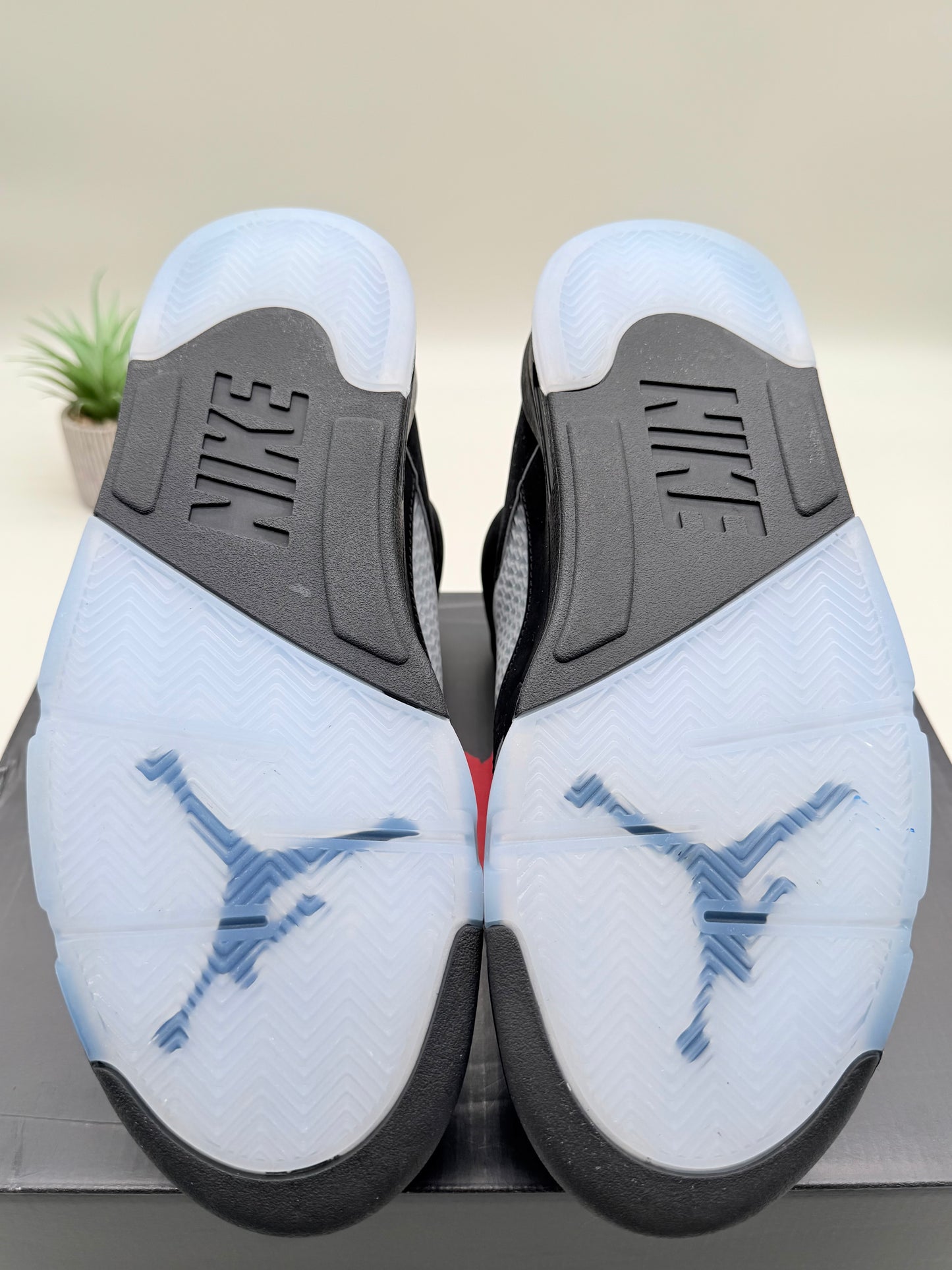 Jordan 5 Black Metallic Reimagined