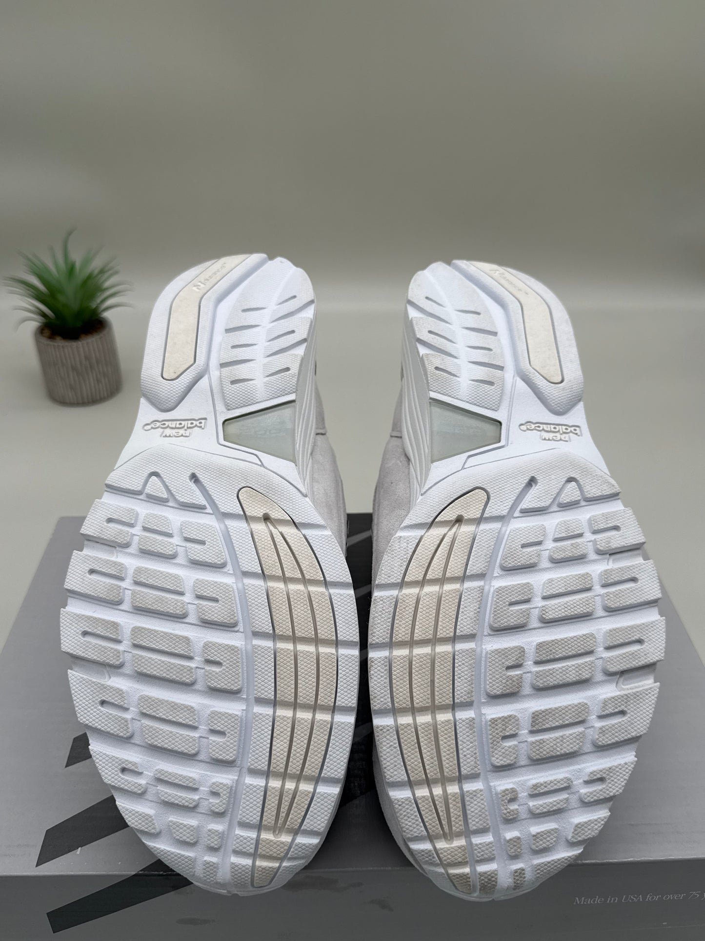 New Balance 992 White Reflection