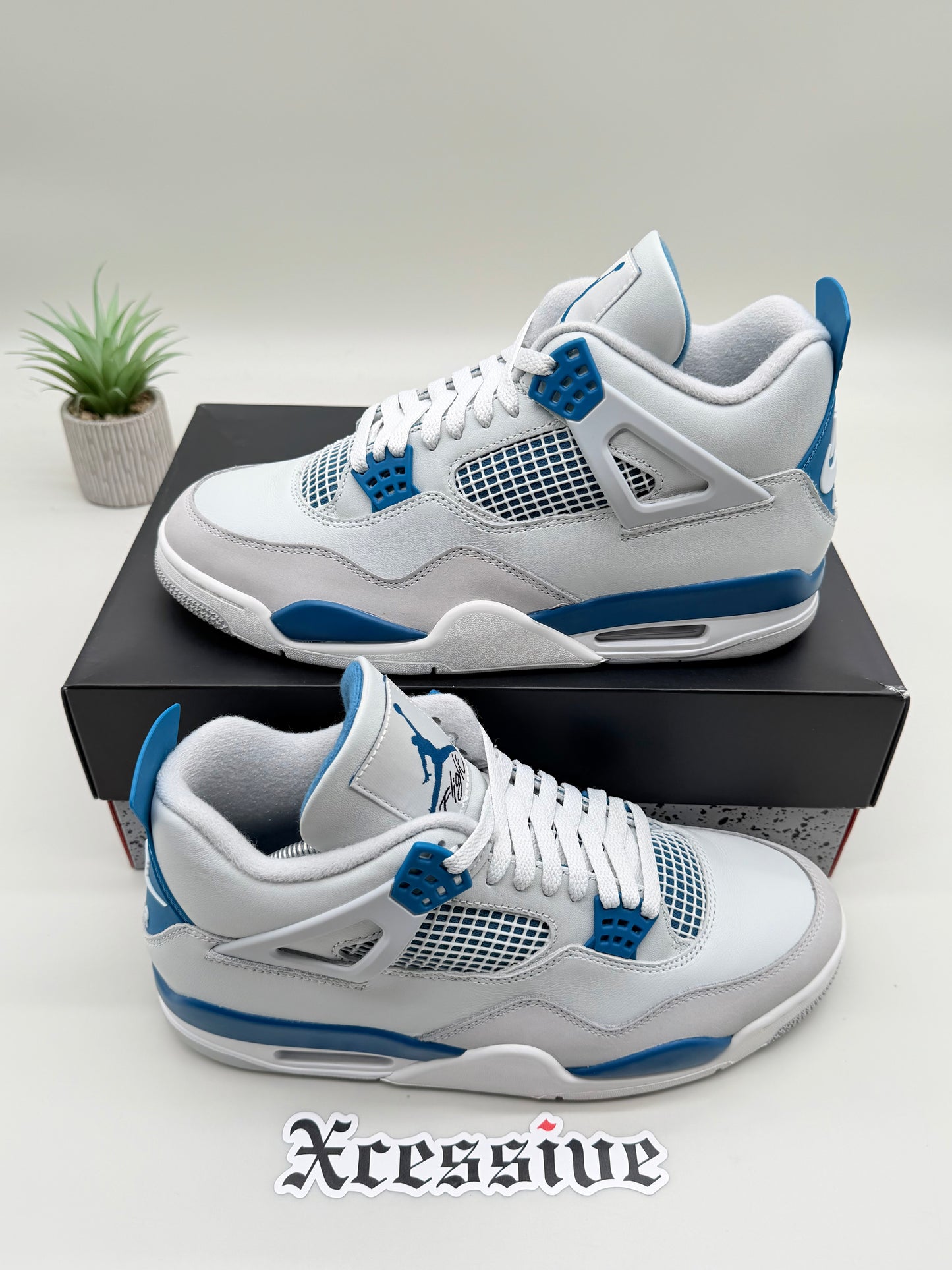 Jordan 4 Military Blue