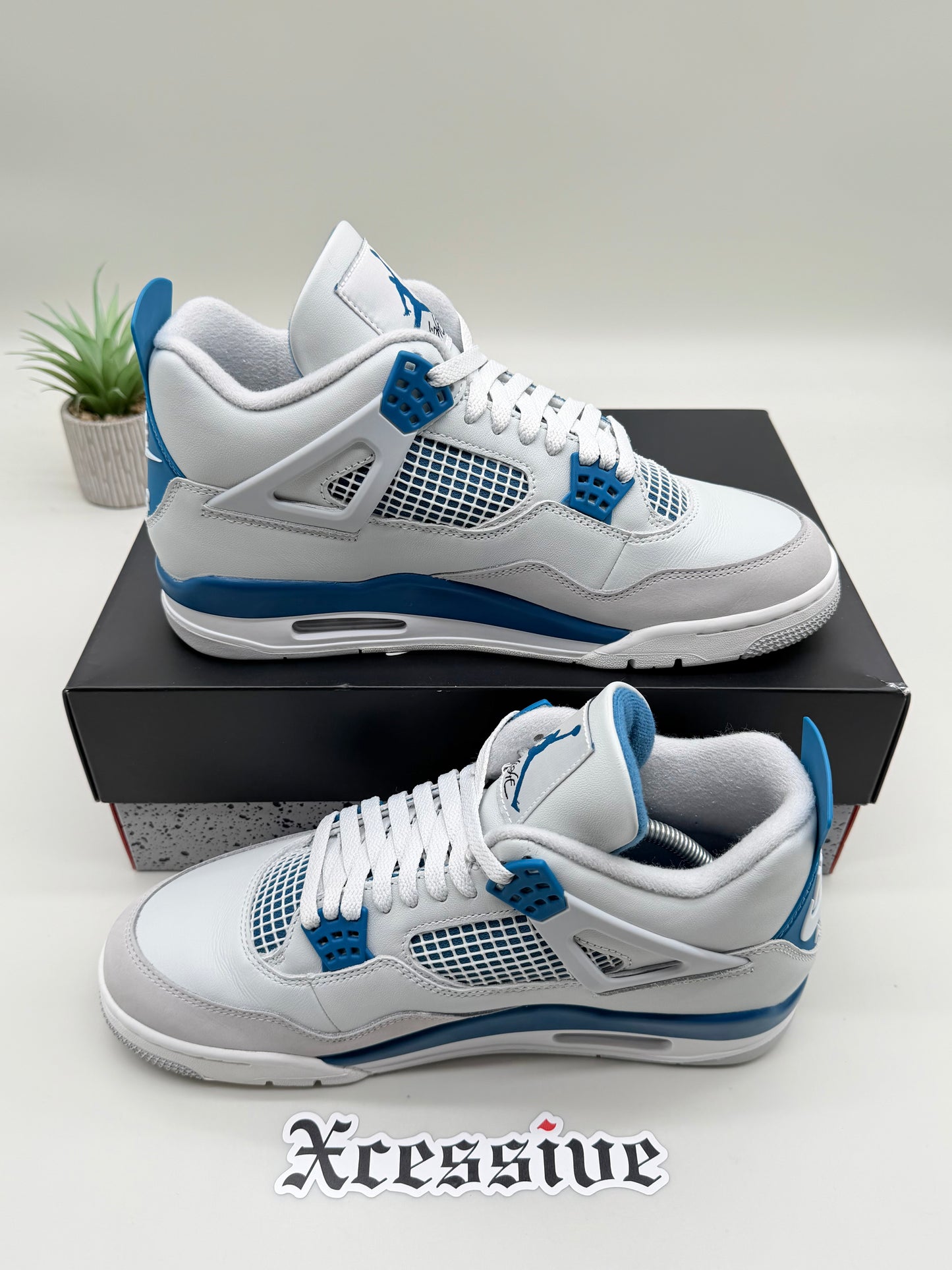 Jordan 4 Military Blue