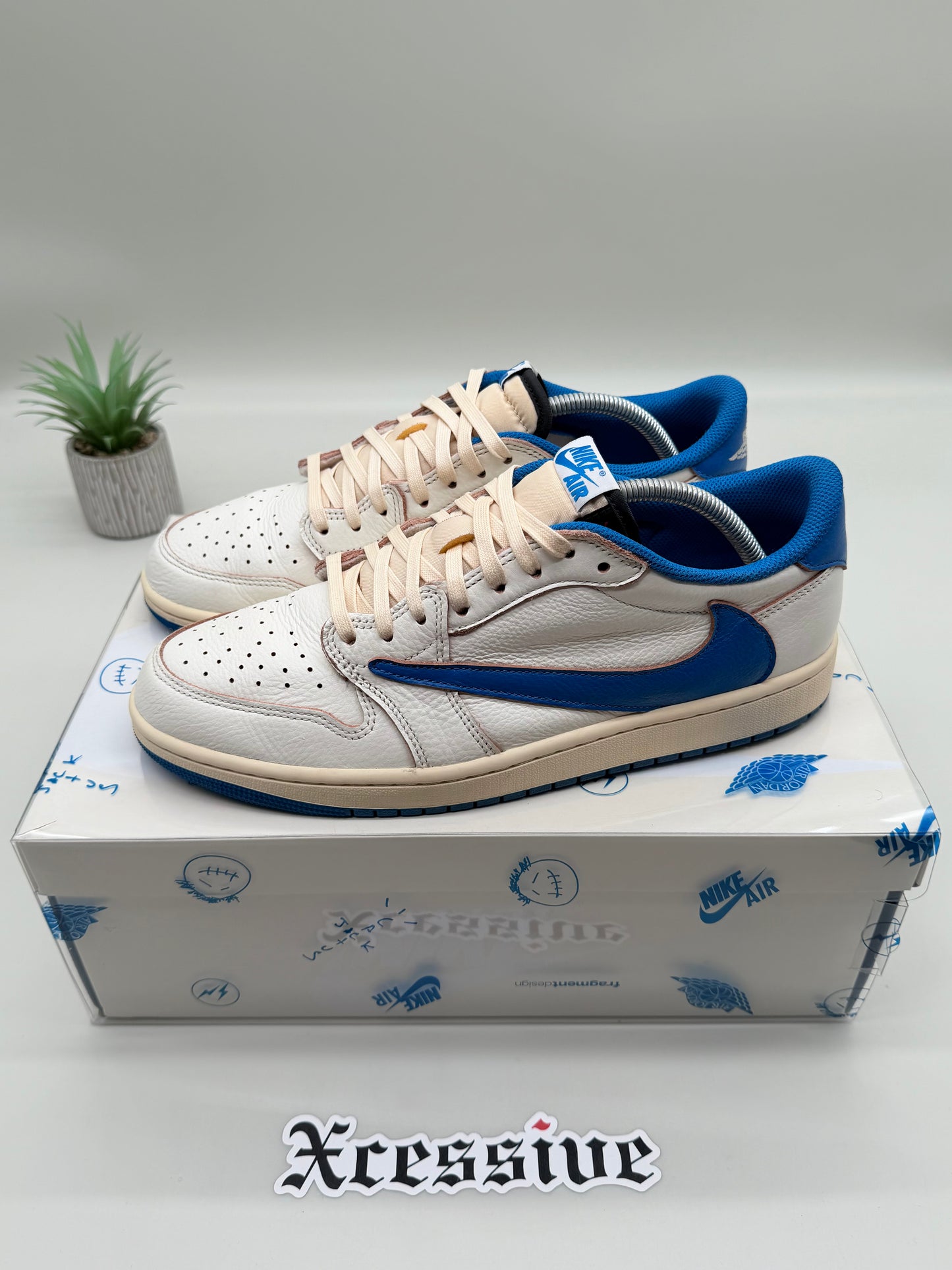 Jordan 1 Low Travis Scott Fragment