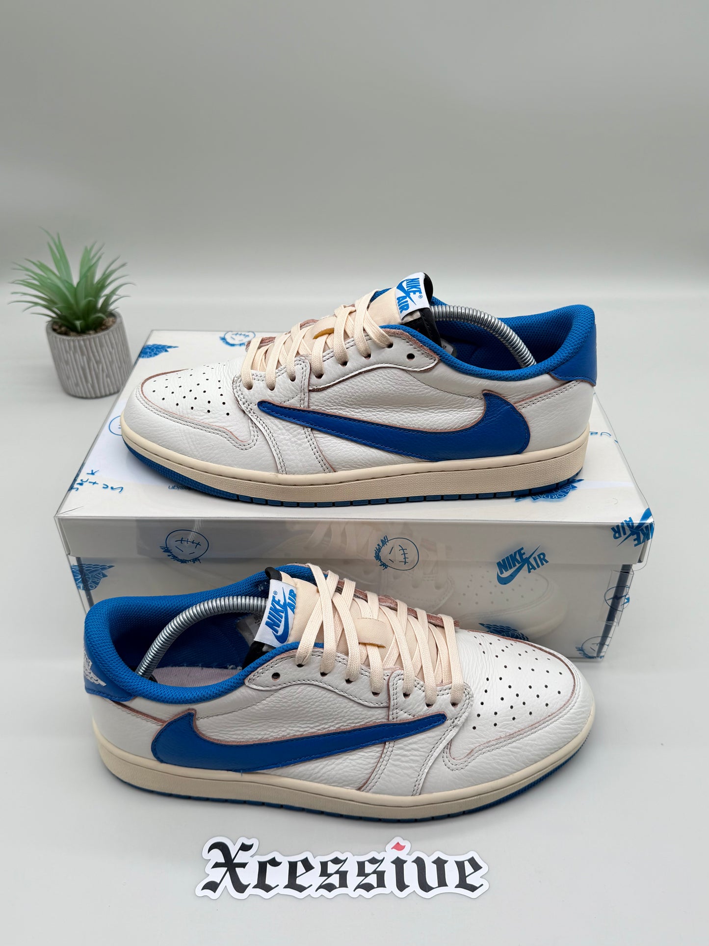Jordan 1 Low Travis Scott Fragment