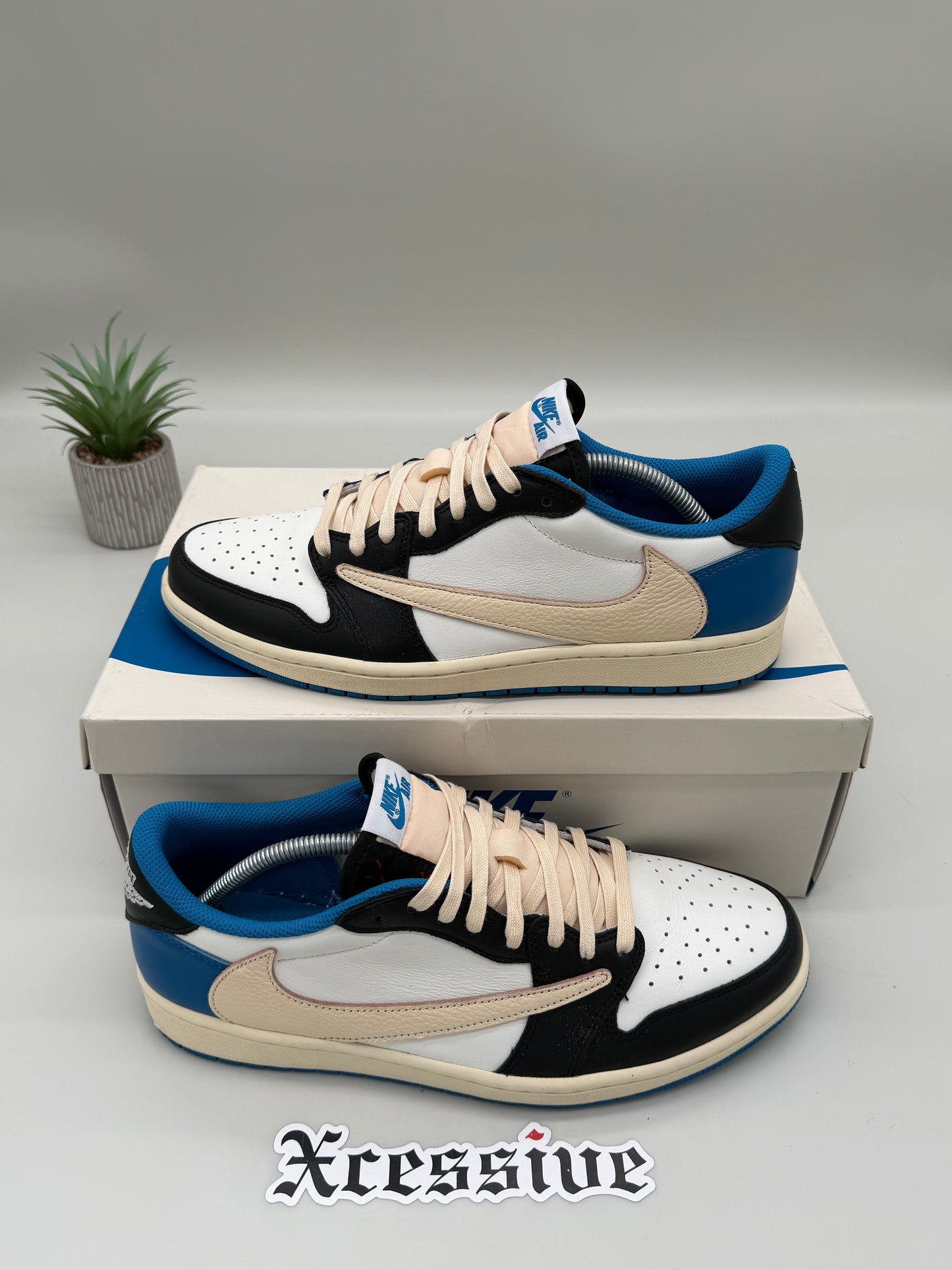Jordan 1 Low Travis Scott Fragment