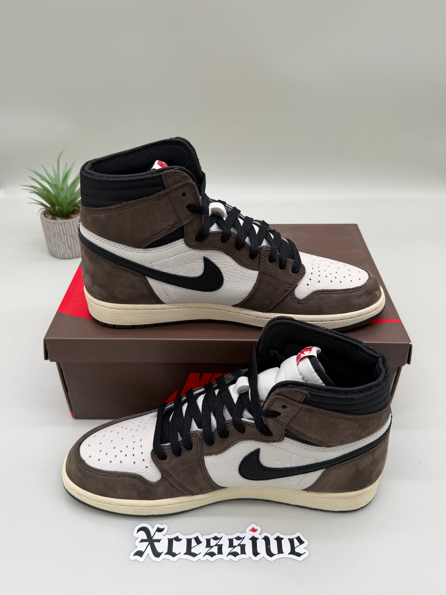 Jordan 1 Travis Scott Mocha