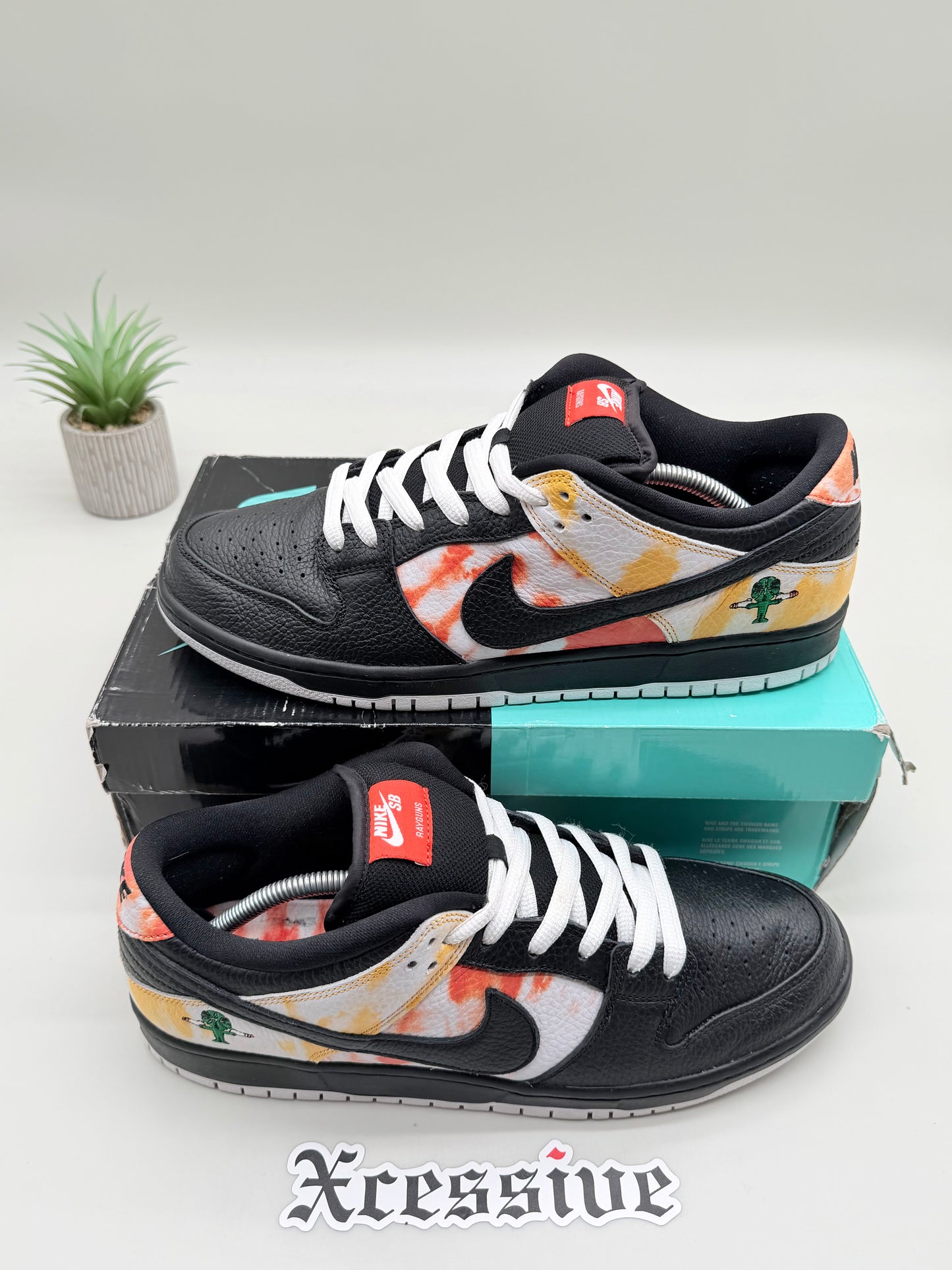 Nike SB Dunk Low Raygun Tie-Dye Black