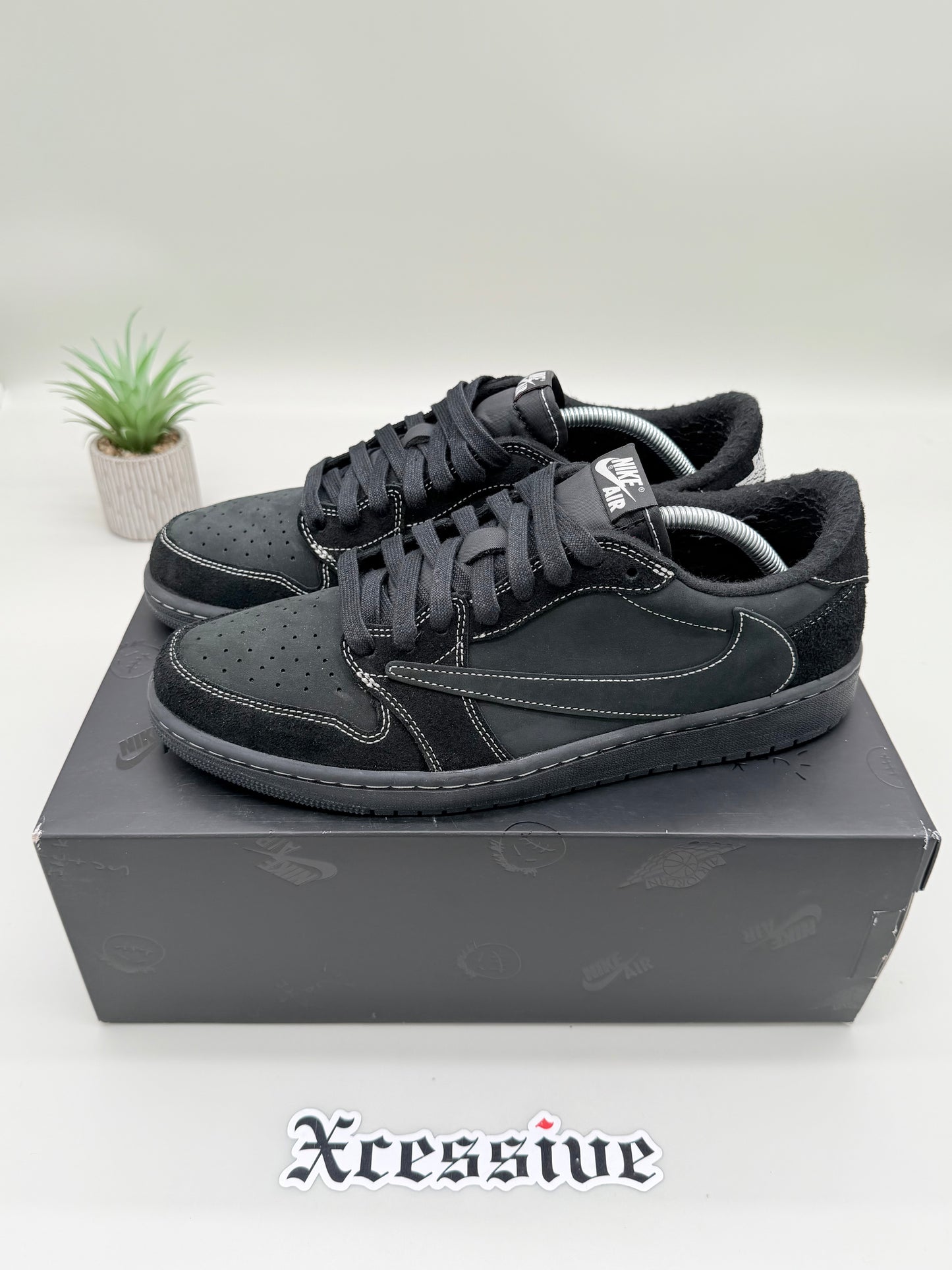 Jordan 1 Low Travis Scott Phantom