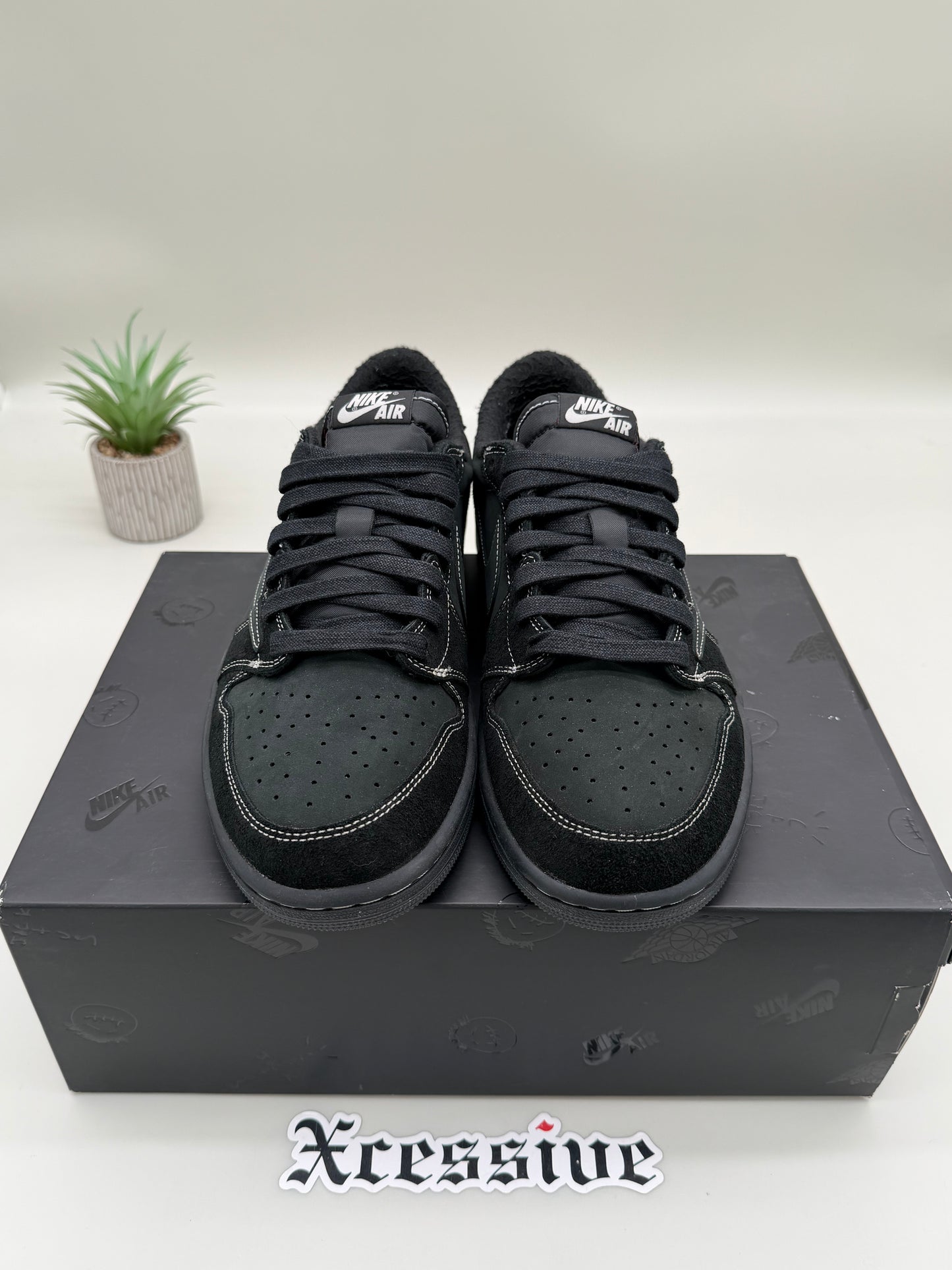 Jordan 1 Low Travis Scott Phantom