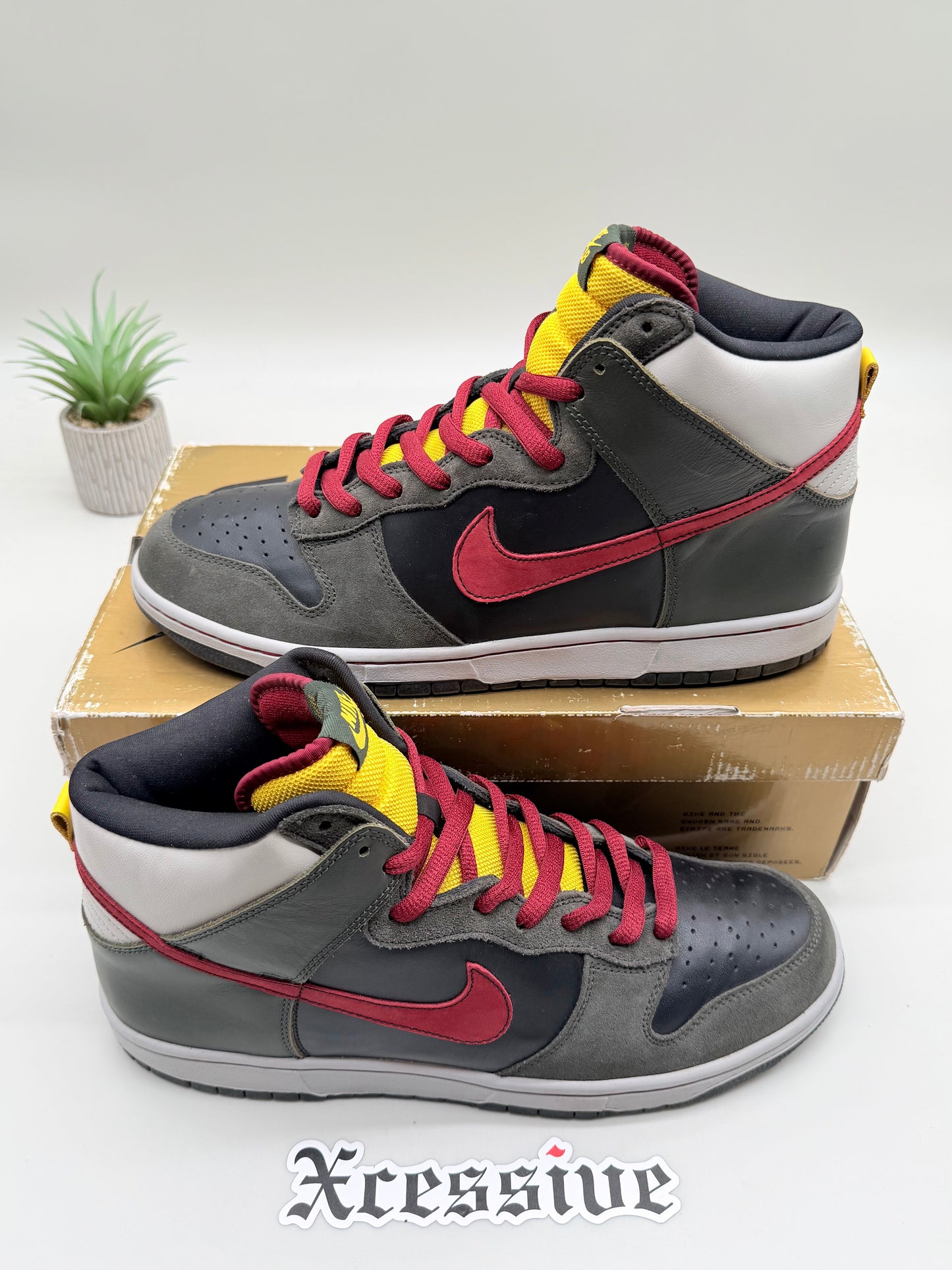 Nike SB Dunk High Boba Fett