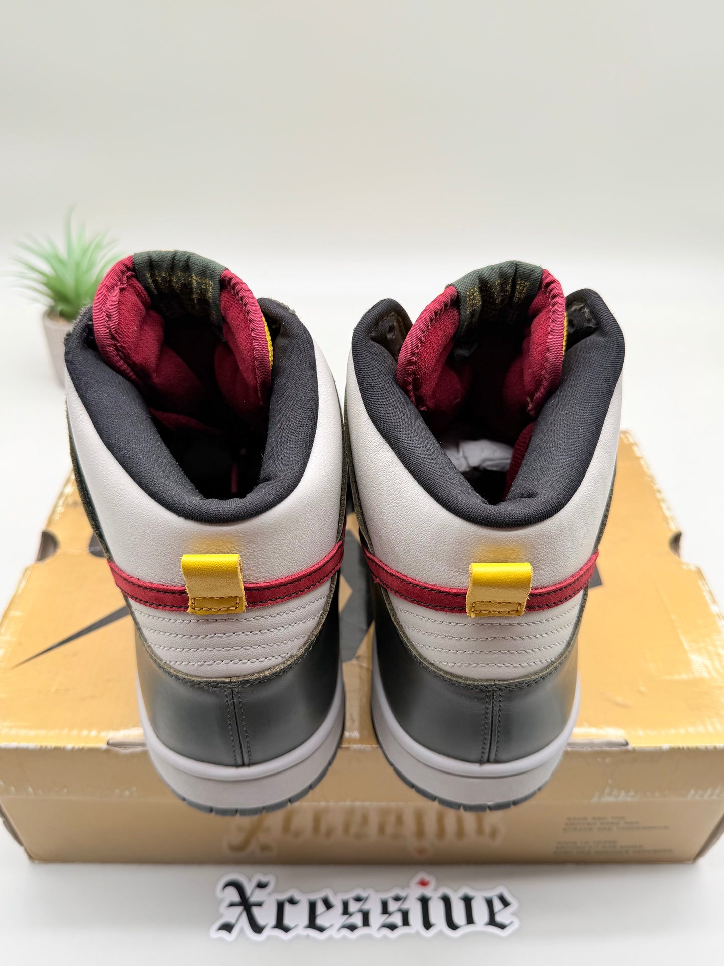 Nike SB Dunk High Boba Fett