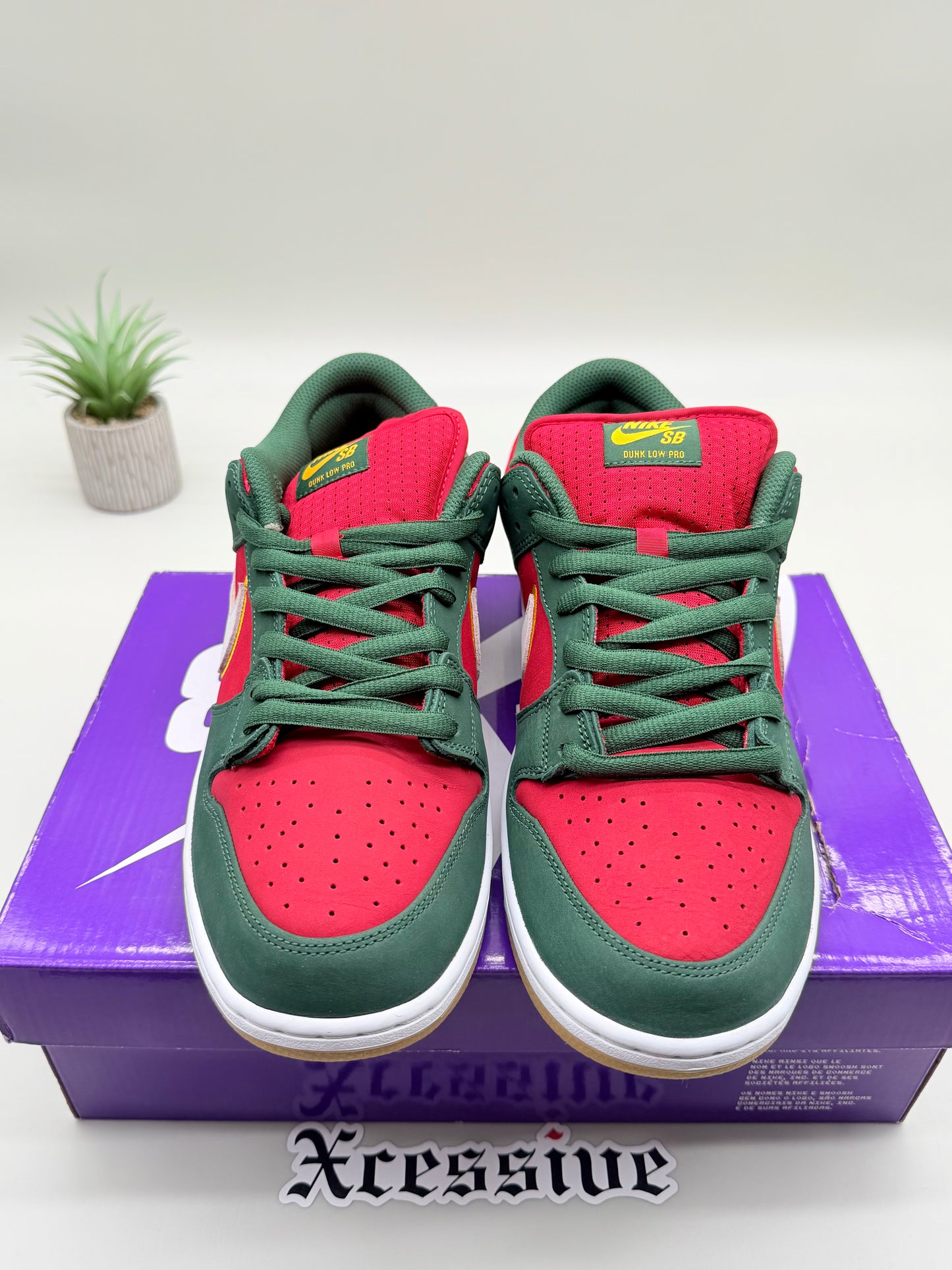 Nike SB Dunk Low Seattle Supersonics