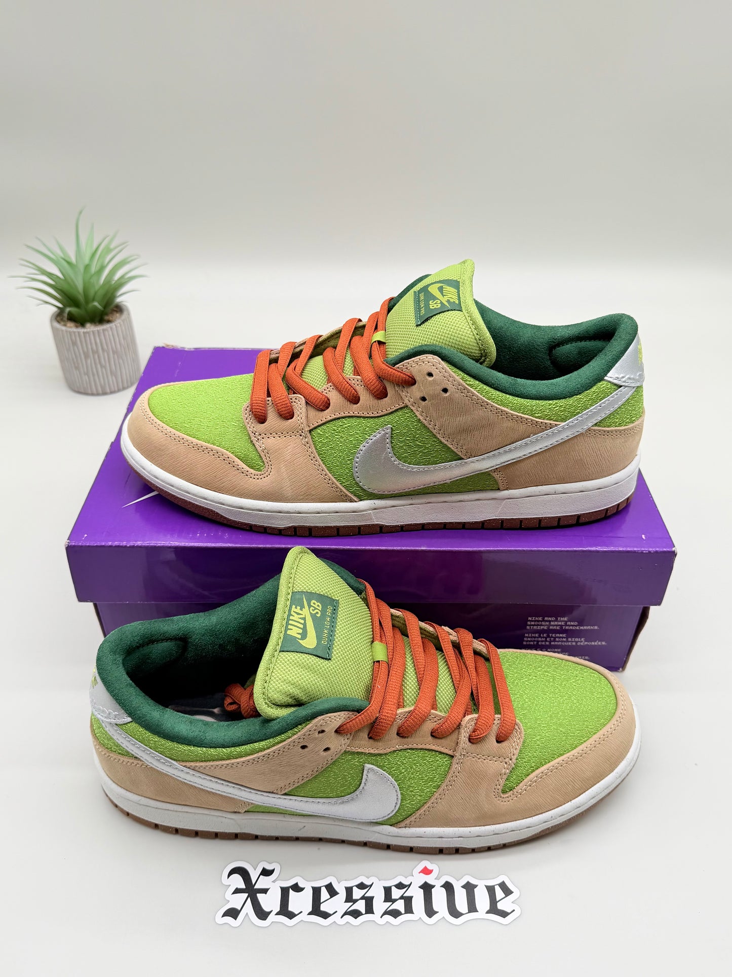 Nike SB Dunk Low Escargot