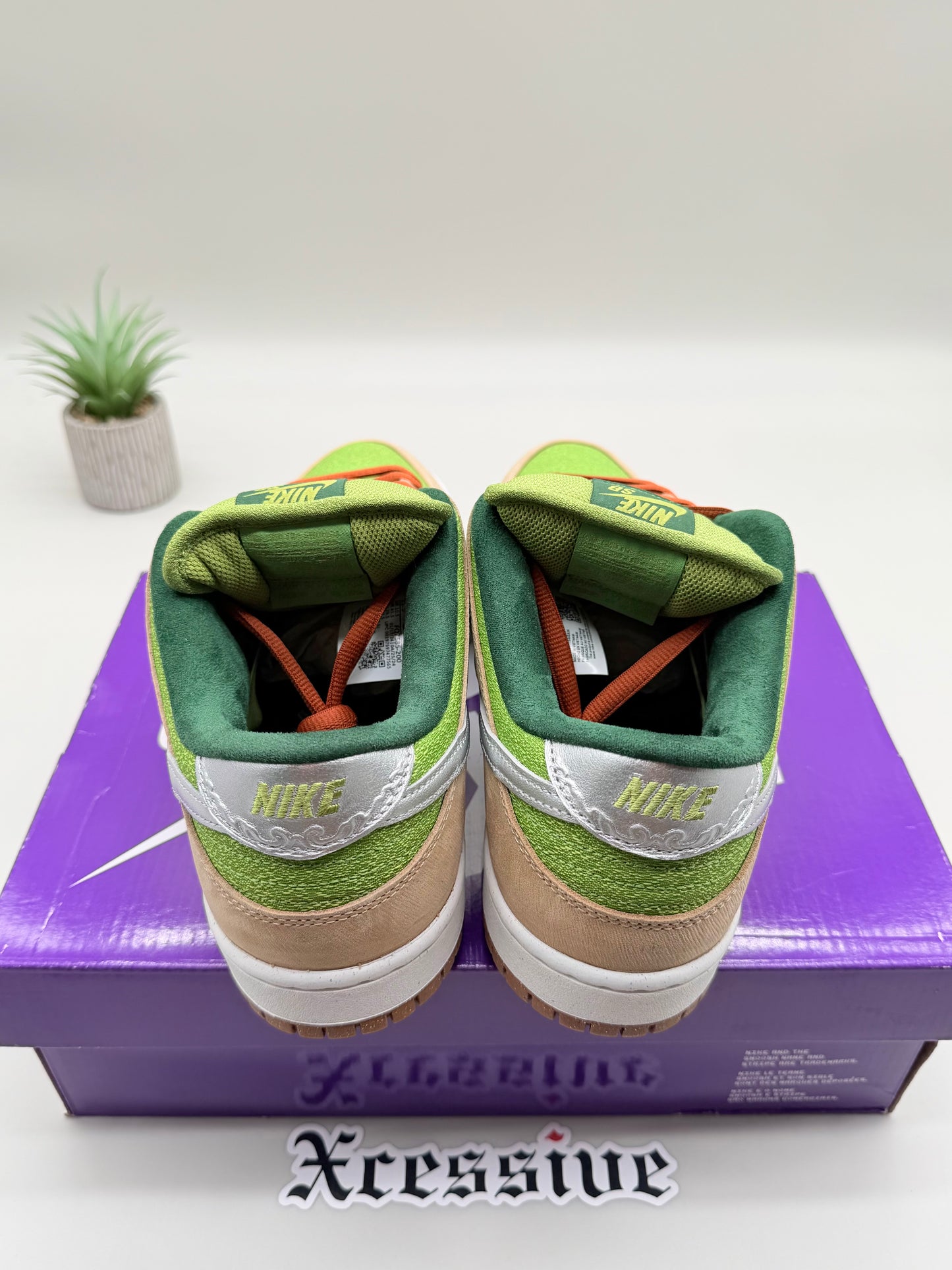 Nike SB Dunk Low Escargot