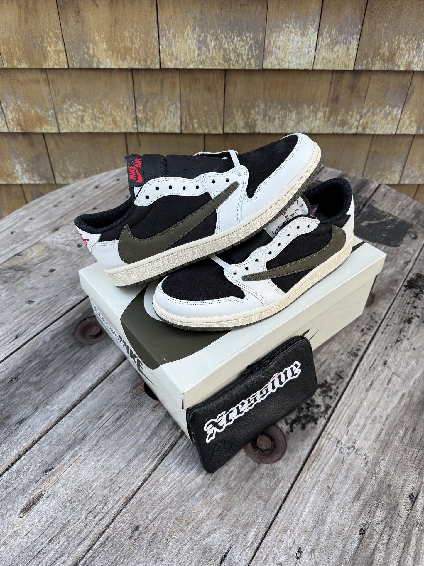 Jordan 1 Low Travis Scott Olive