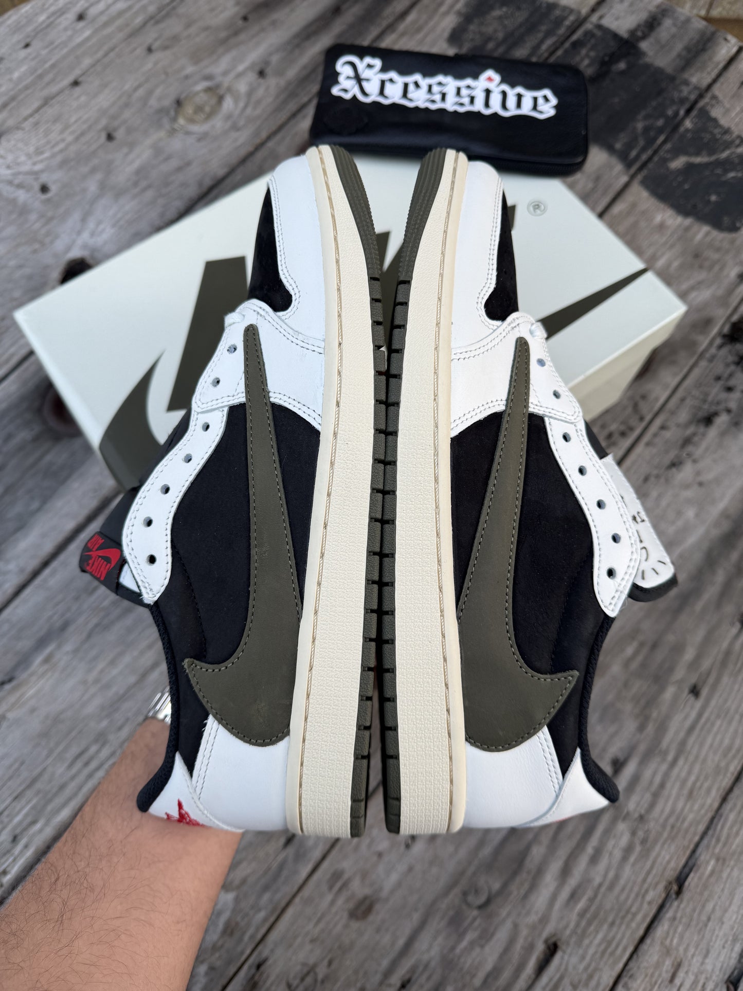 Jordan 1 Low Travis Scott Olive