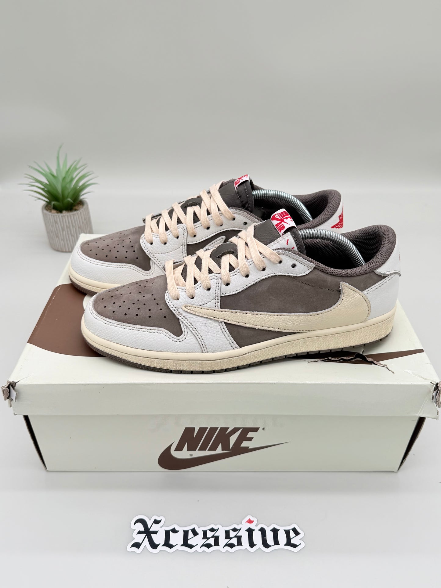 Jordan 1 Low Travis Scott Reverse Mocha