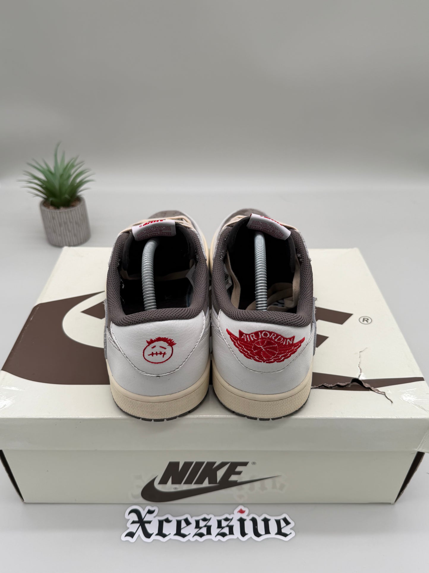 Jordan 1 Low Travis Scott Reverse Mocha