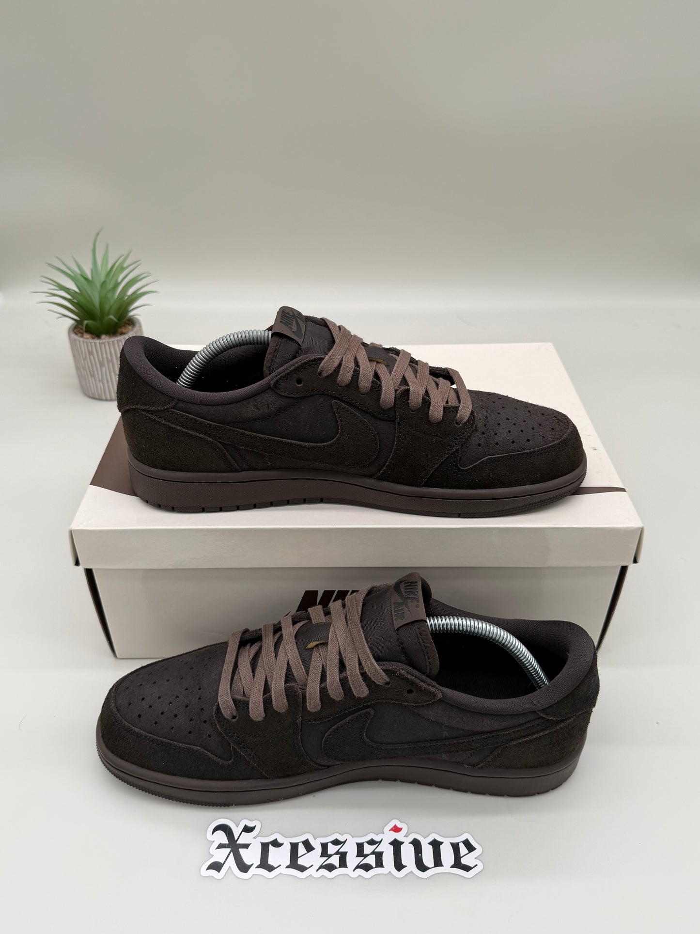 Jordan 1 Low Travis Scott Velvet