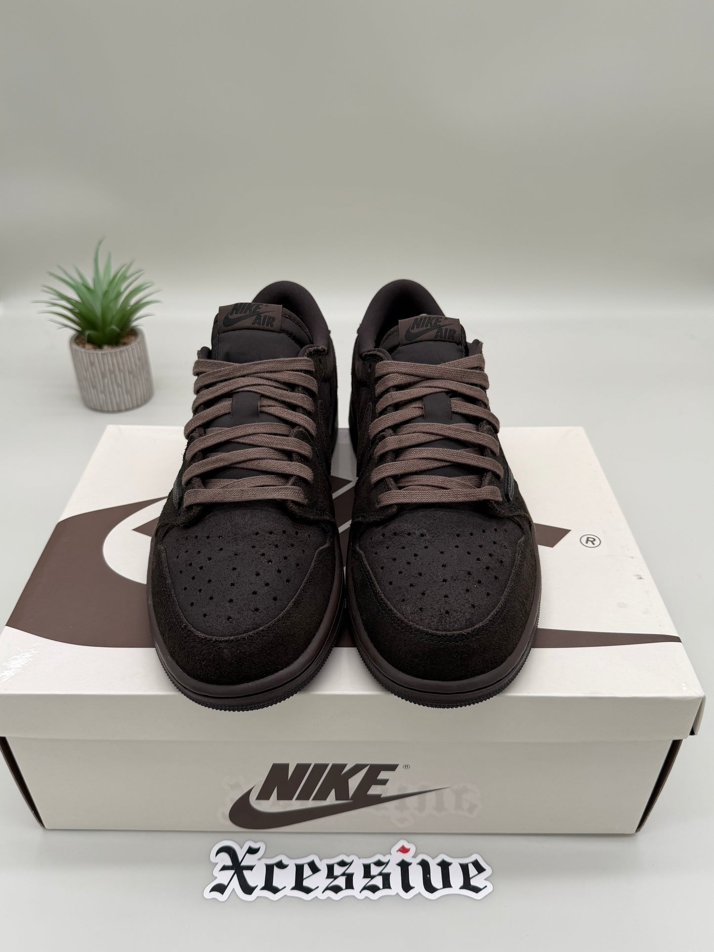 Jordan 1 Low Travis Scott Velvet