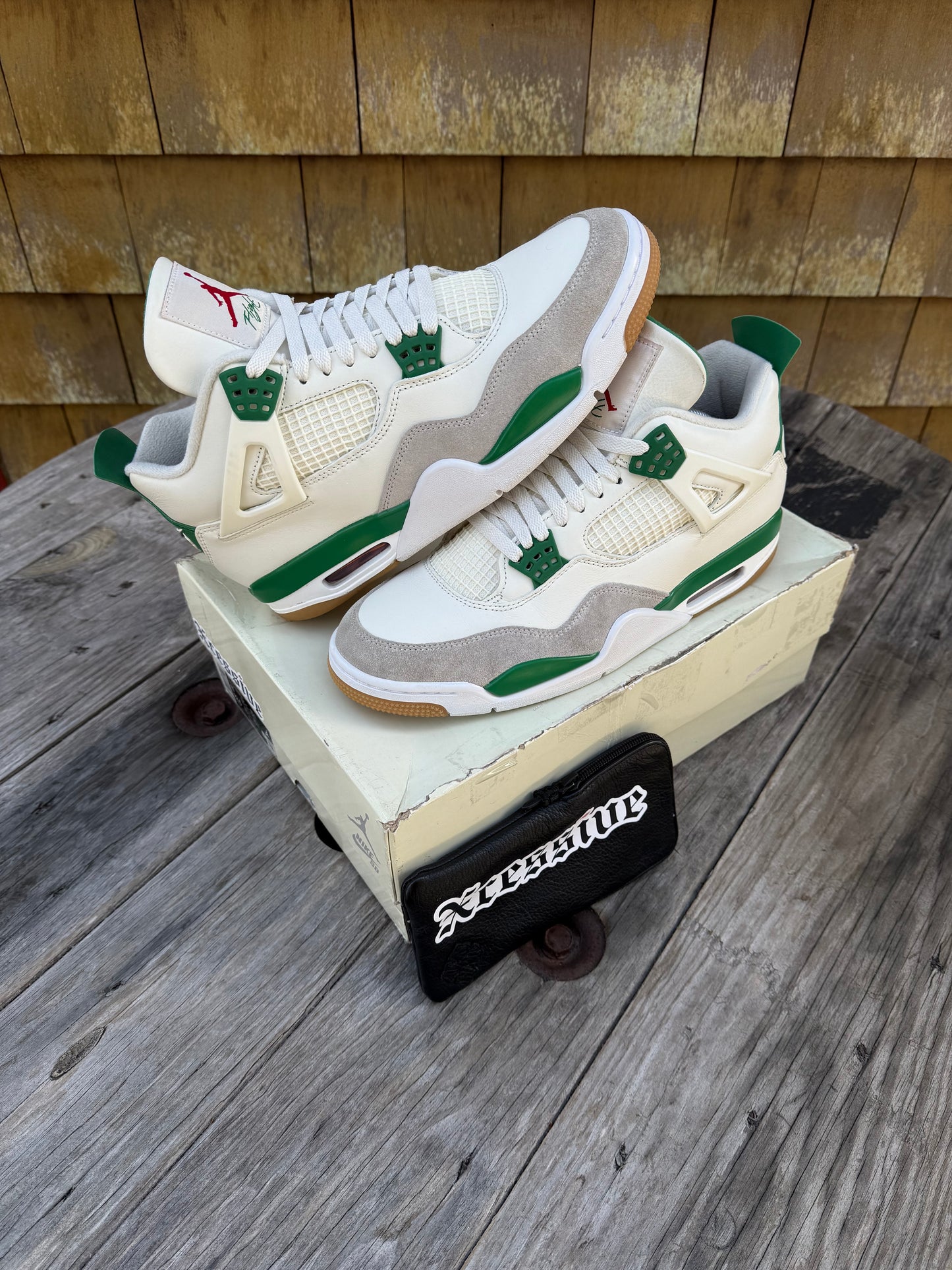 Jordan 4 SB Pine Green