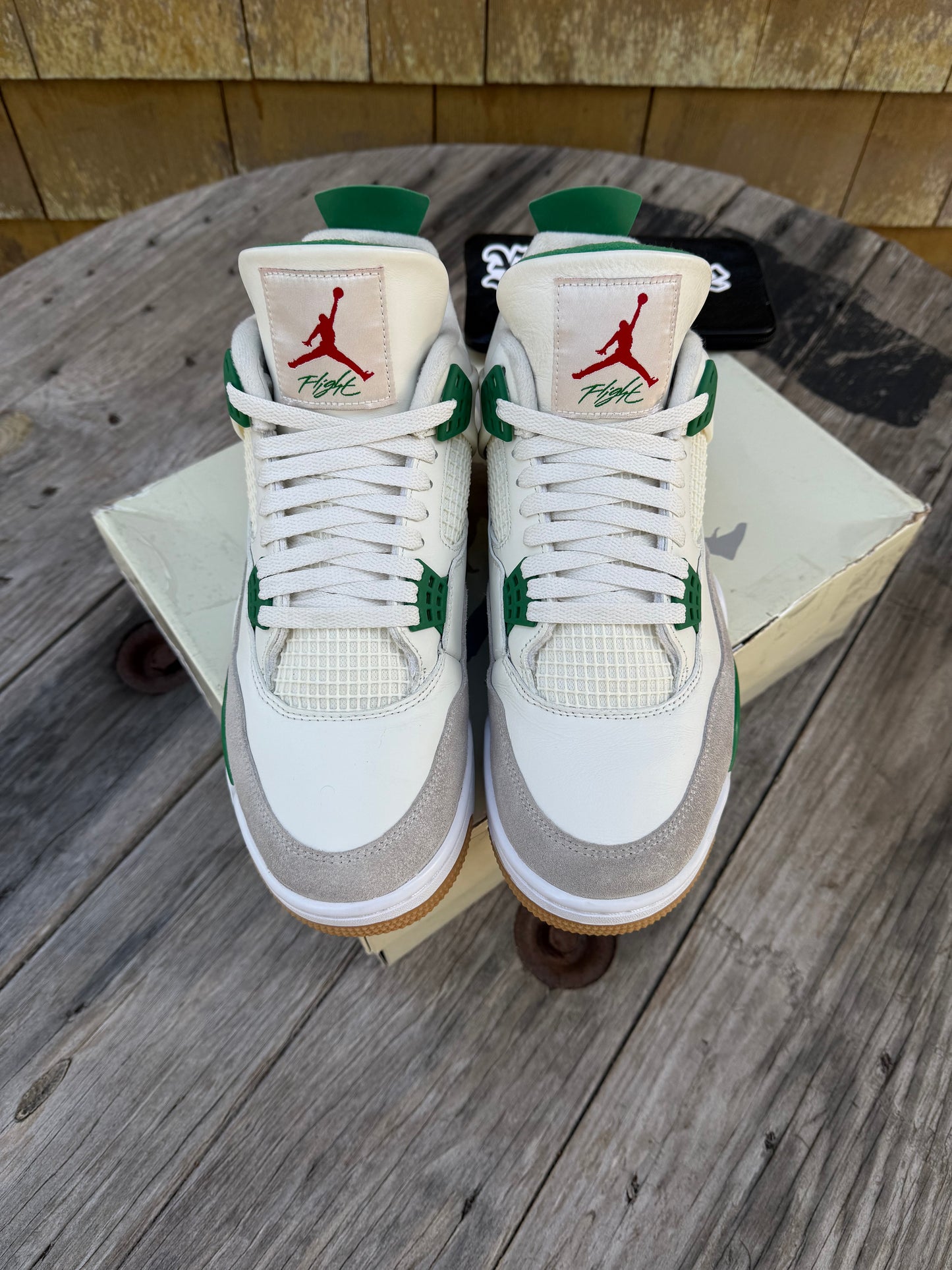 Jordan 4 SB Pine Green