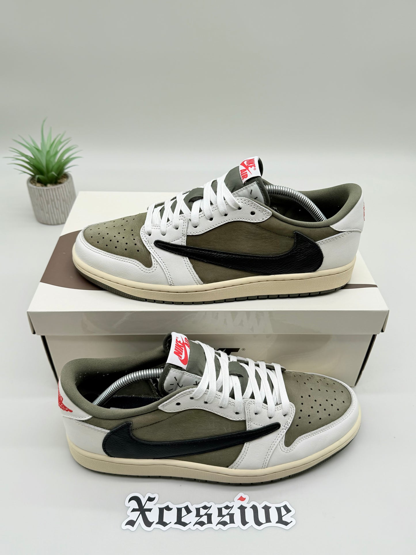 Jordan 1 Low Travis Scott Medium Olive