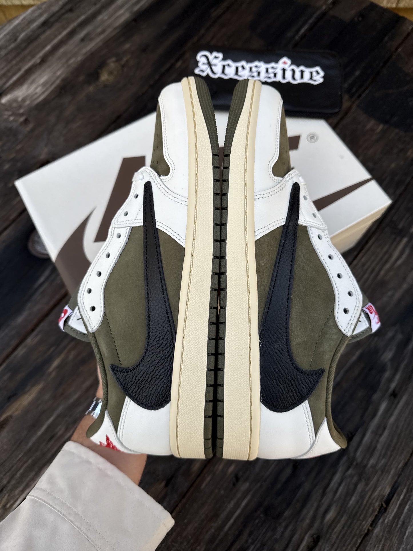 Jordan 1 Low Travis Scott Medium Olive