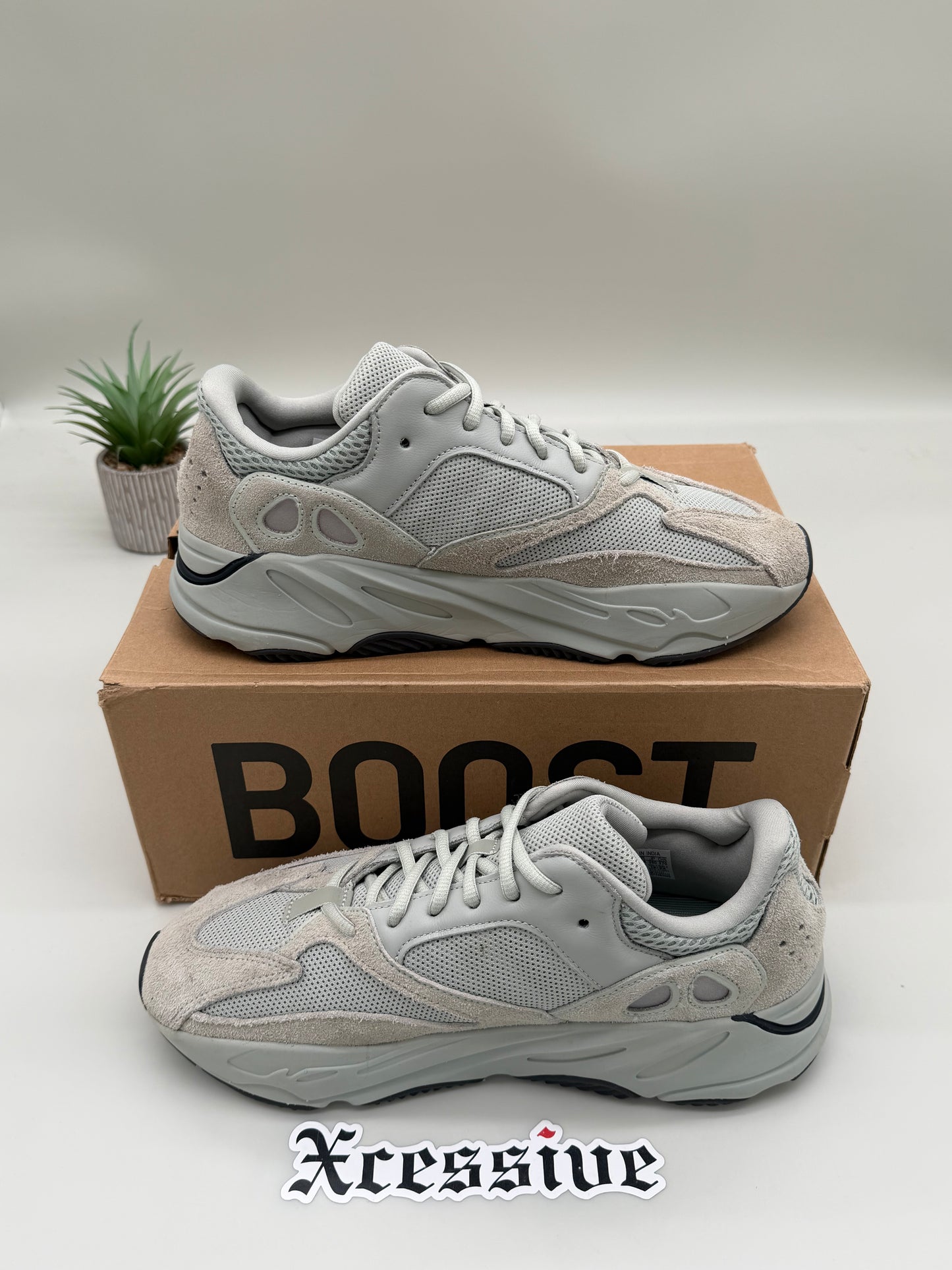 adidas Yeezy Boost 700 Salt