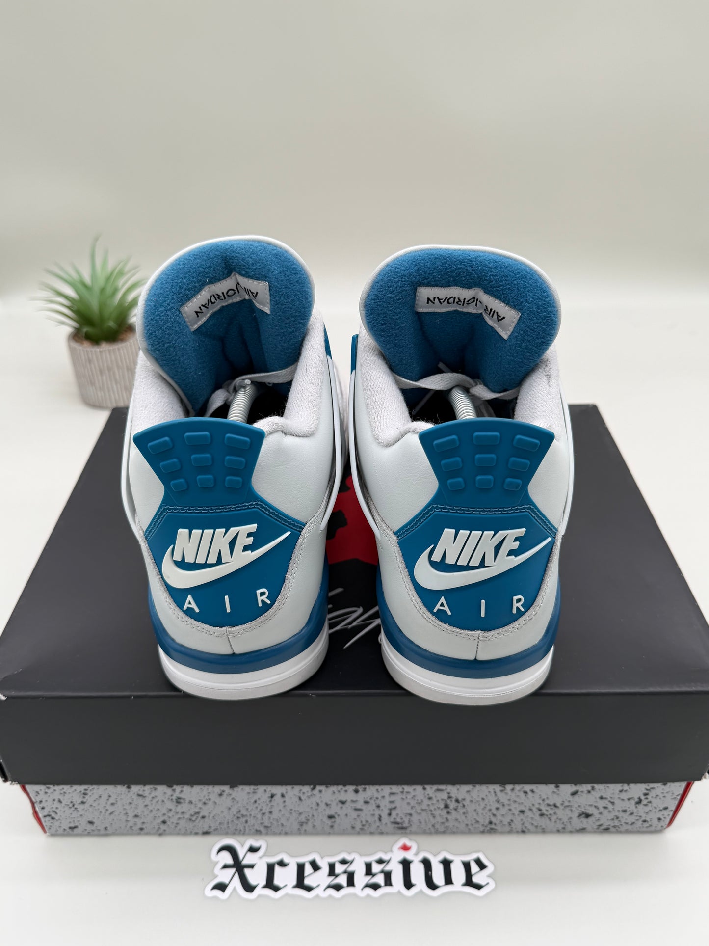 Jordan 4 Military Blue
