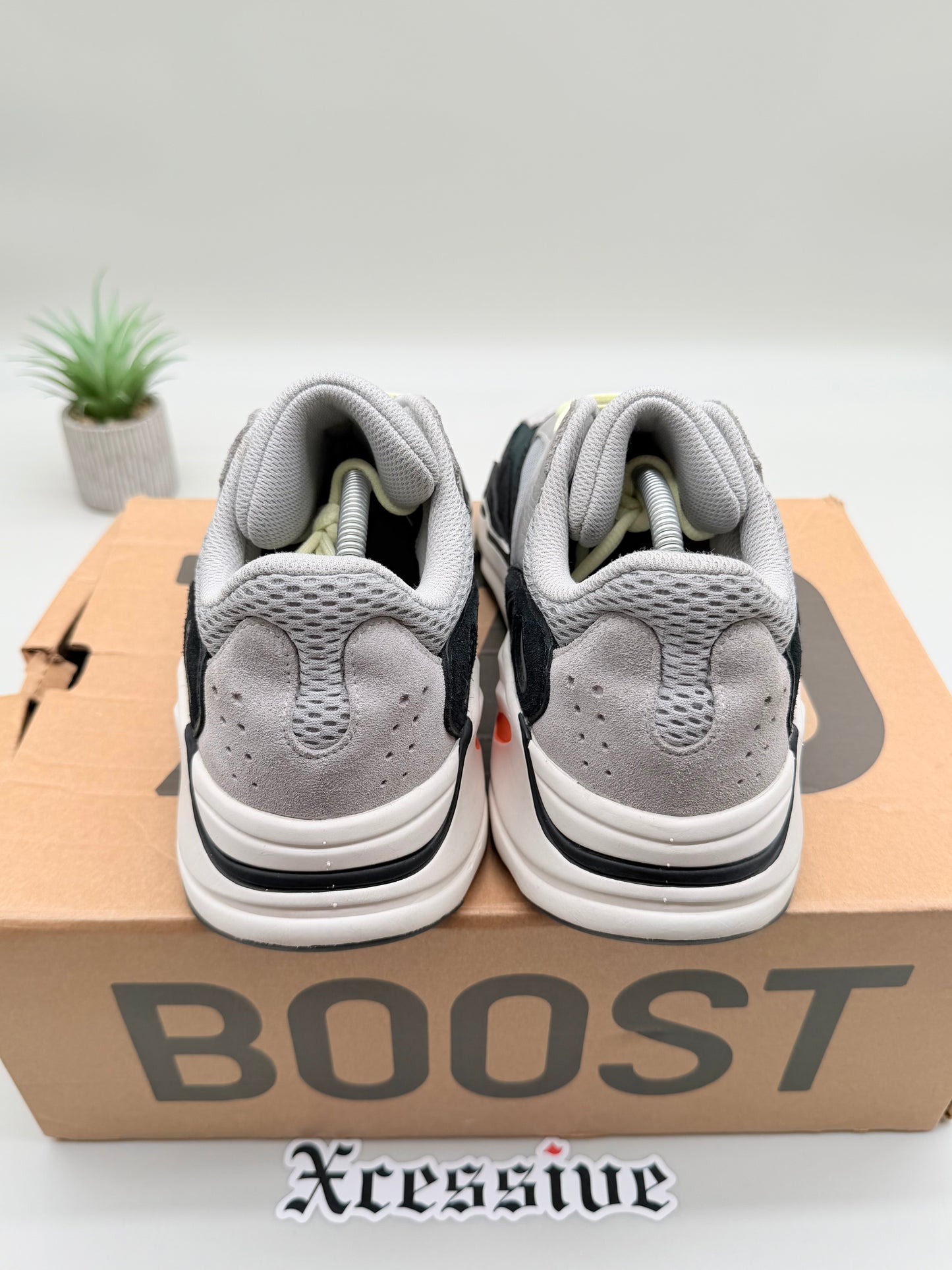 adidas Yeezy Boost 700 Wave Runner